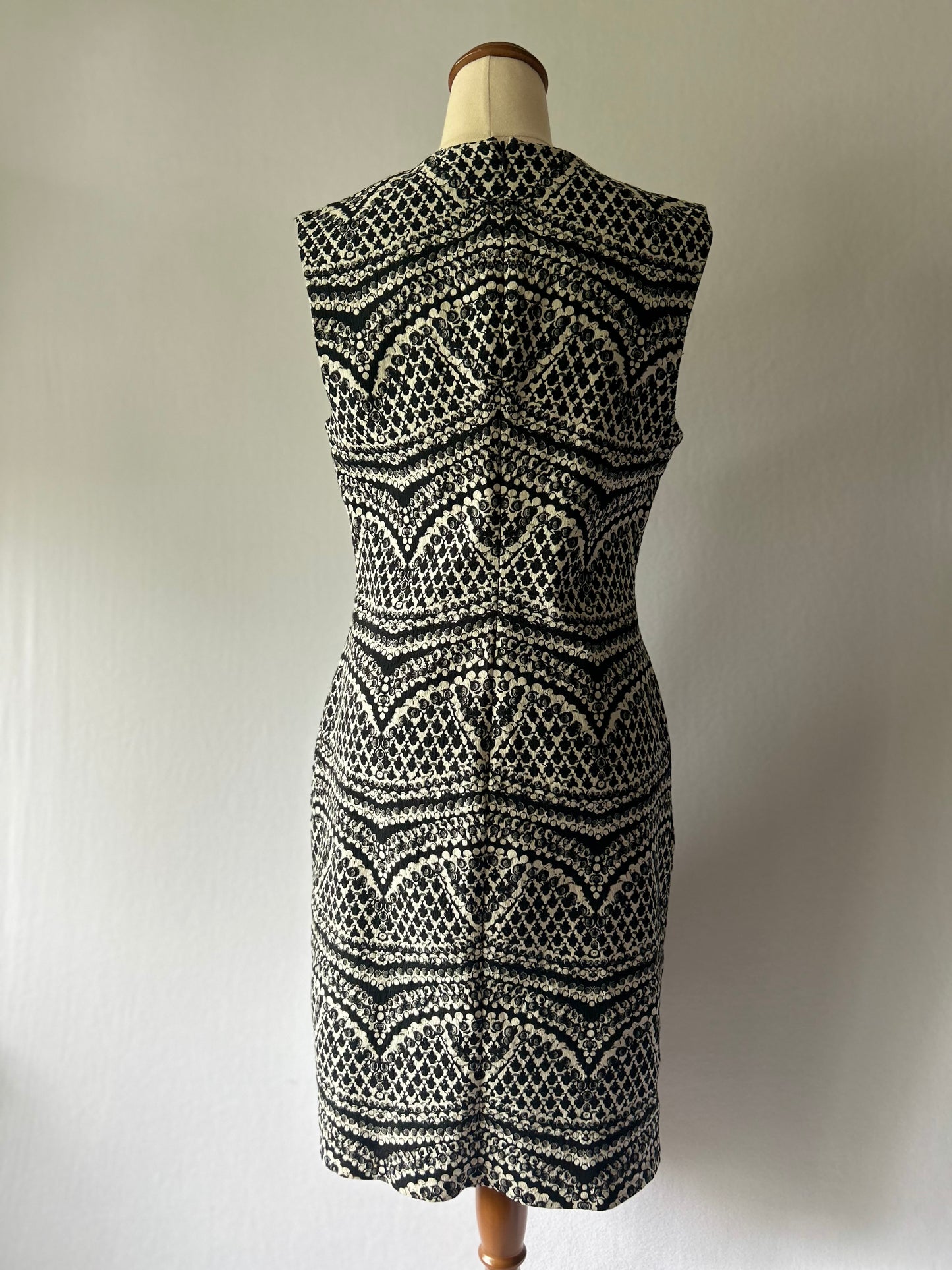 Diane von Furstenberg Printed Cotton-Blend Sheath Dress – Size 8