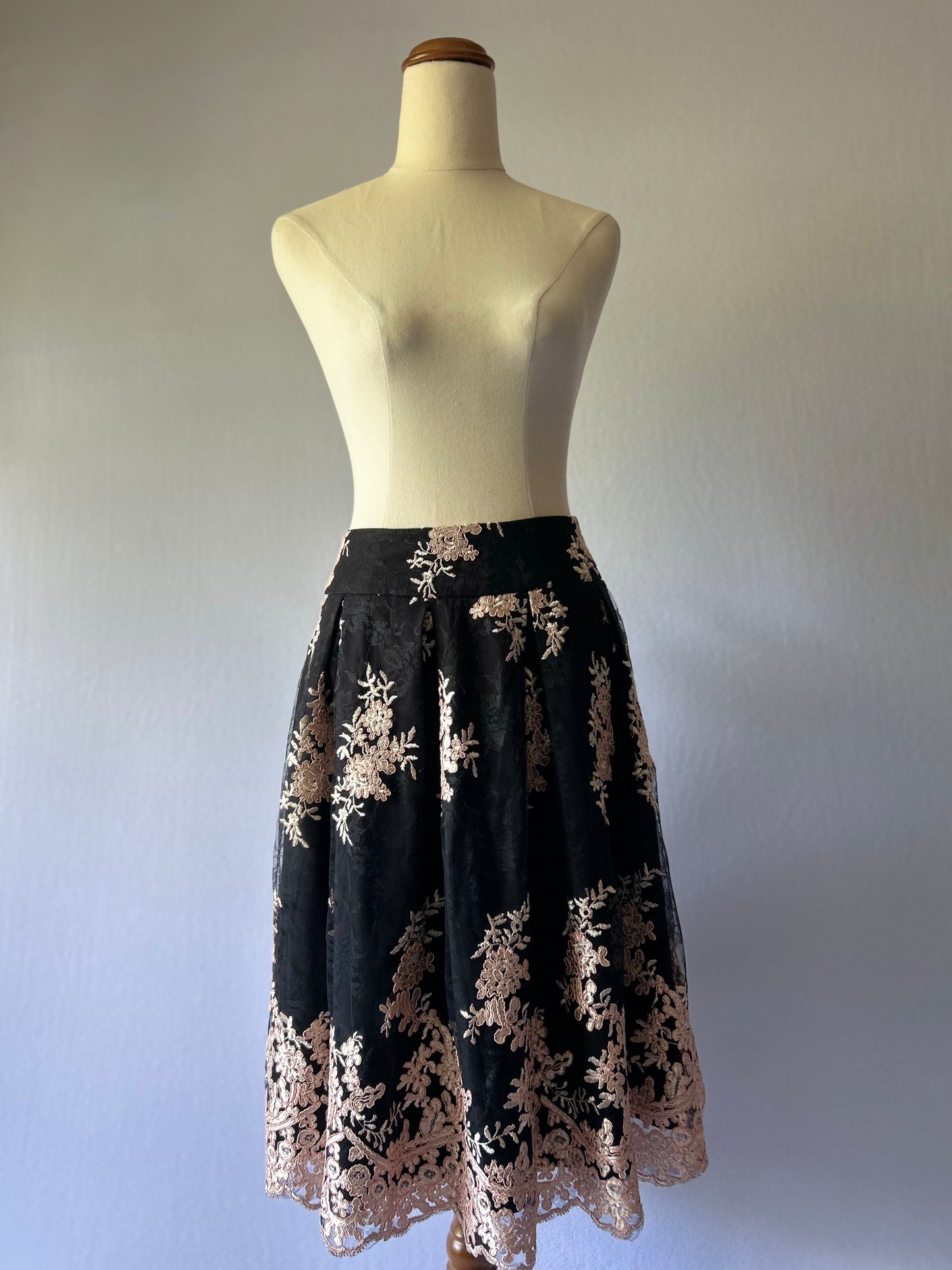 Black Lace Embroidered Skirt Size 12