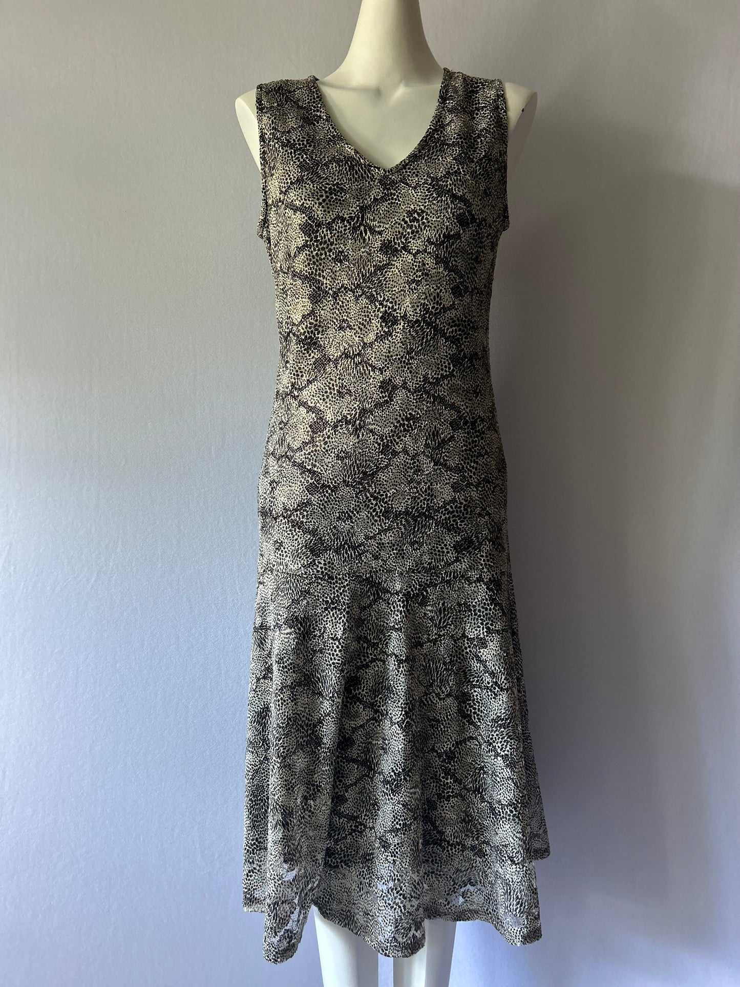 Lace Overlay V-Neck Midi Dress, size 12