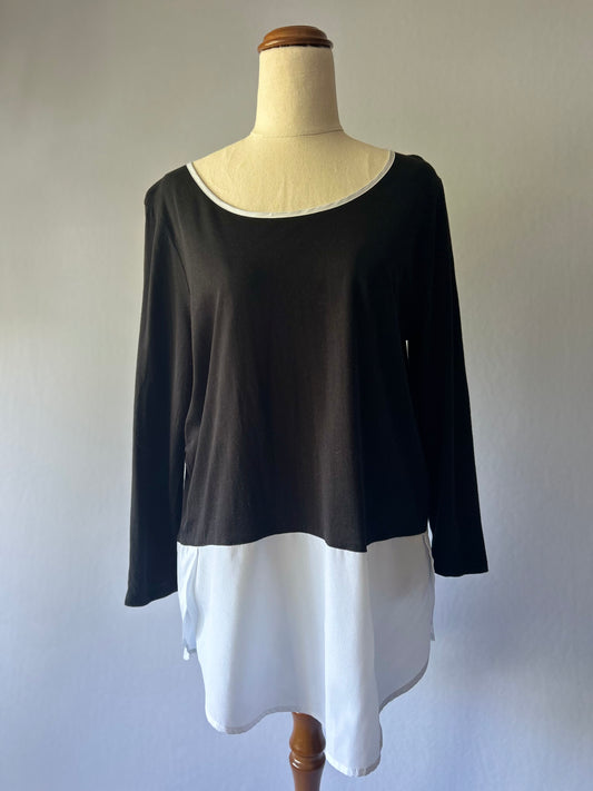 Monochrome Two-Tone Layered Tunic - Size M