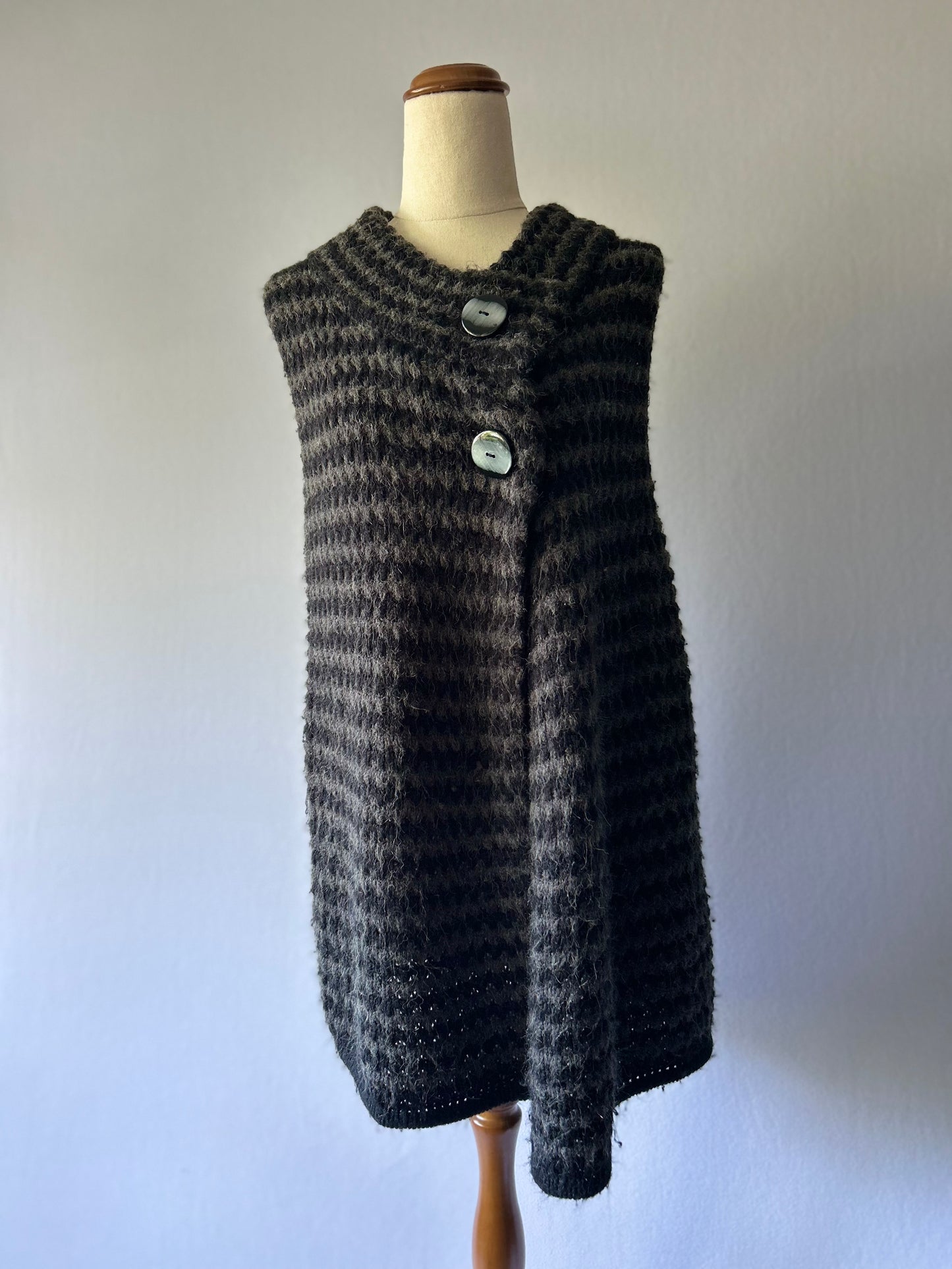 Textured Two-Button Asymmetric Knit Vest – Size M