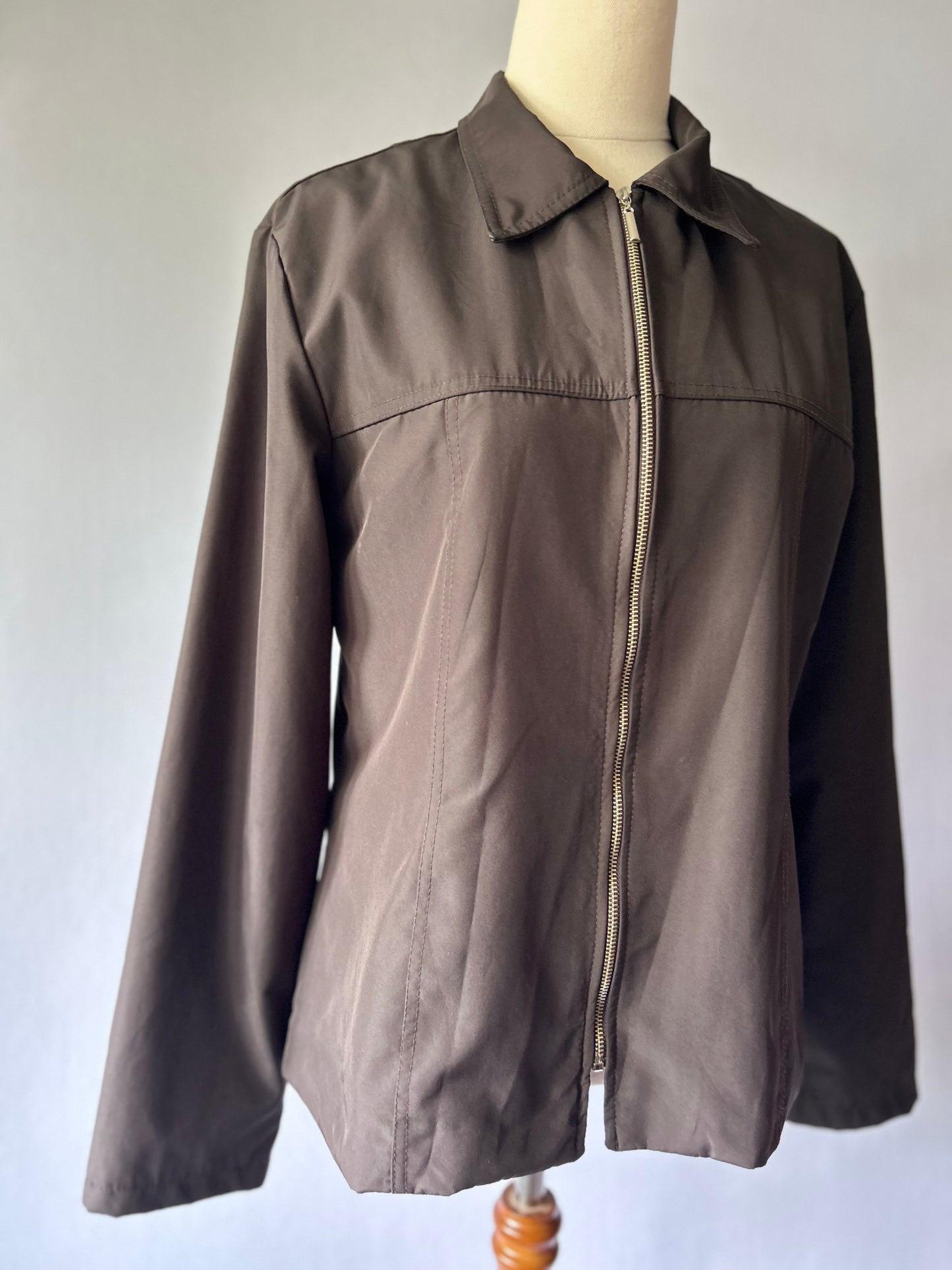 Classic Brown Lightweight Windbreaker – Size L
