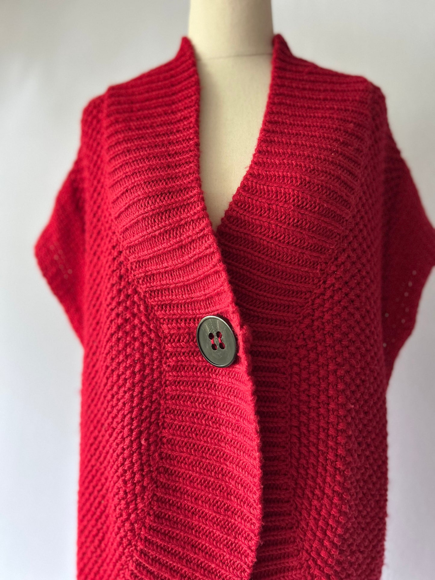 Textured Deep Red Chunky Knit Vest – Size M