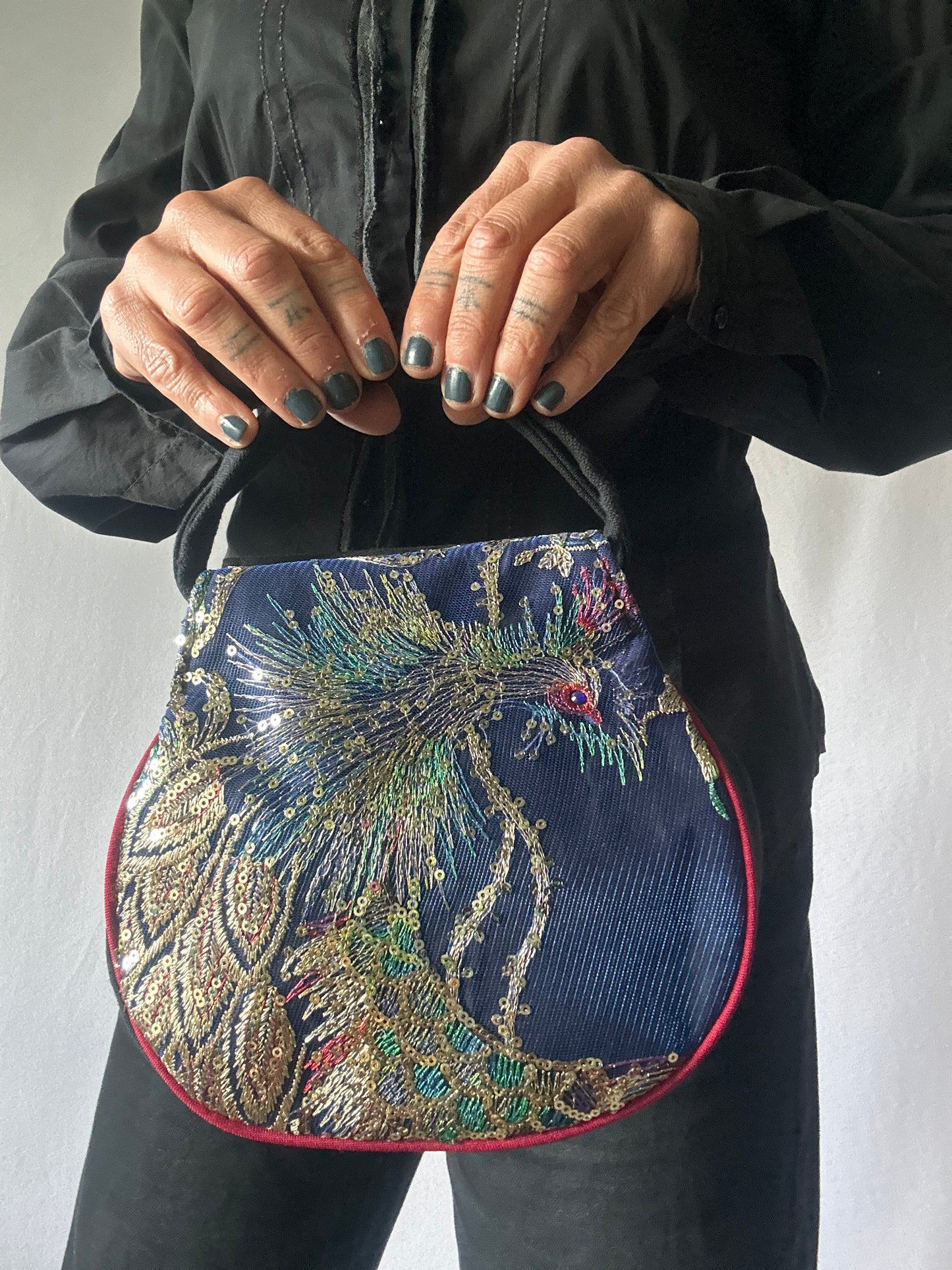 Embroidered Peacock Sequin Evening Bag – Vintage Style