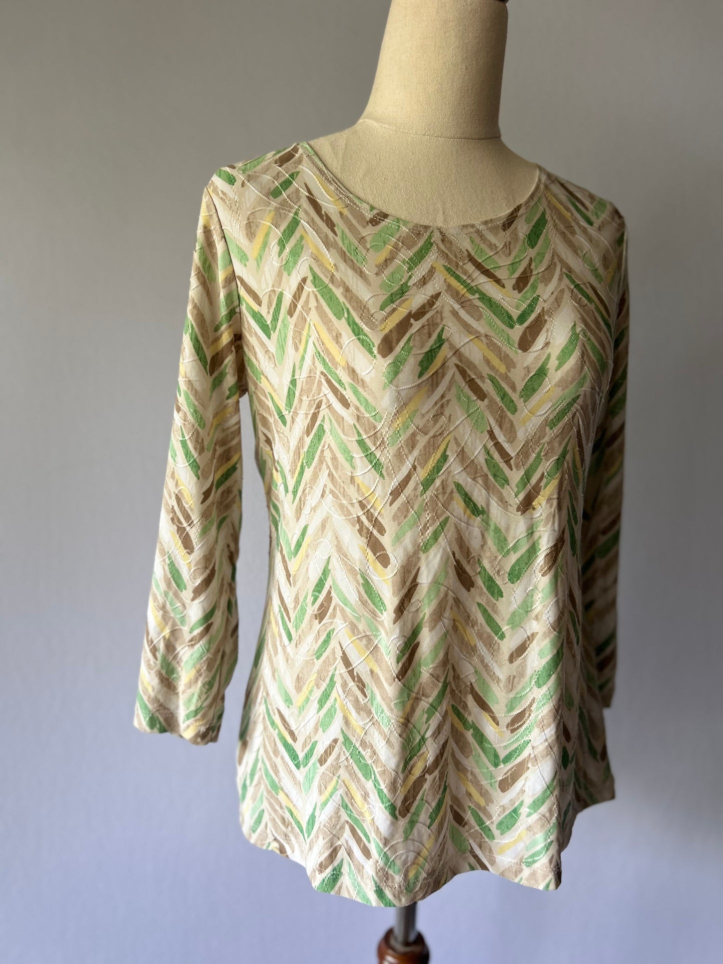 Earth-Toned Chevron Patterned Top – Size Small