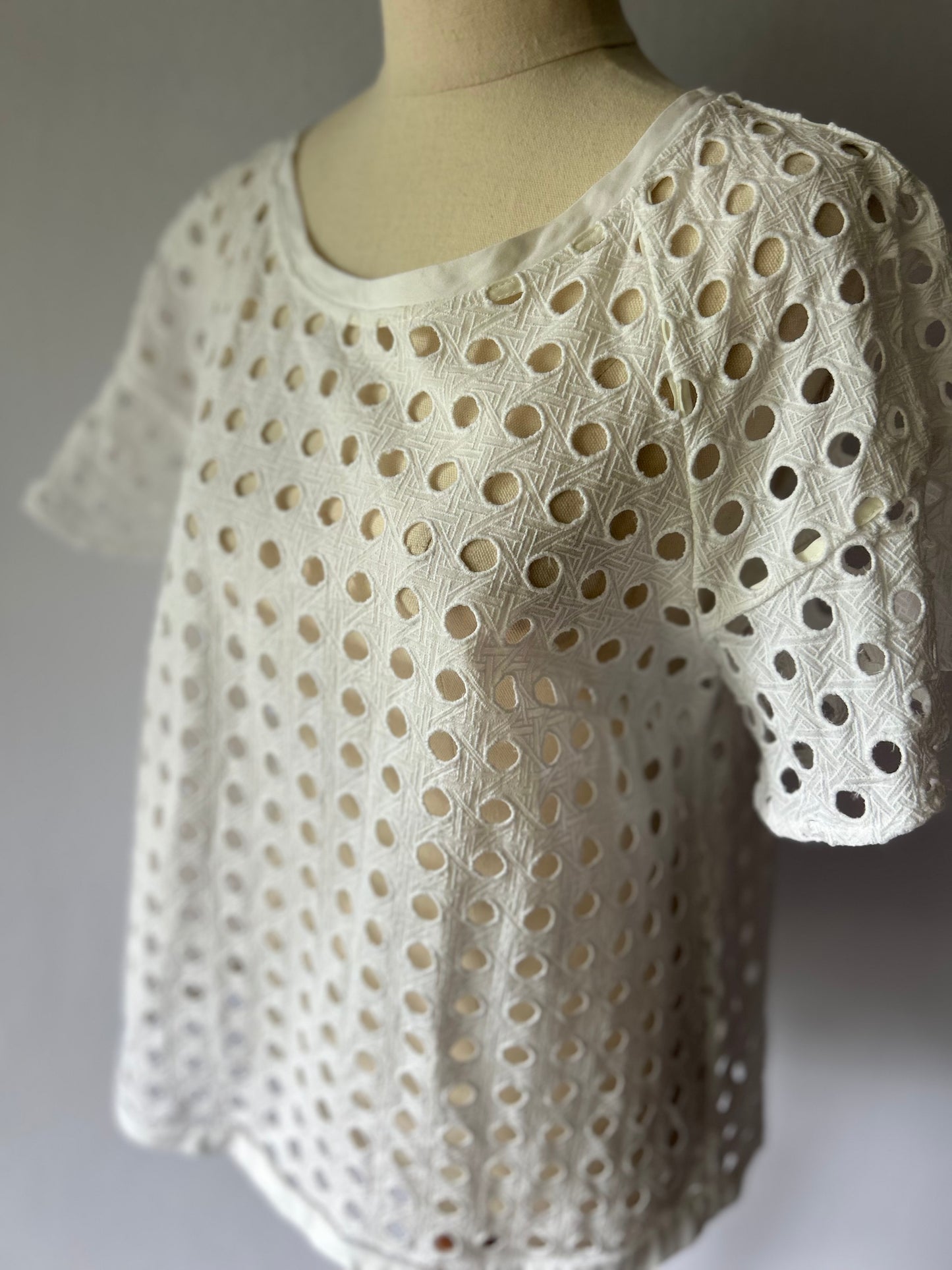 White Eyelet Broderie Anglaise Cotton Top - Size 10