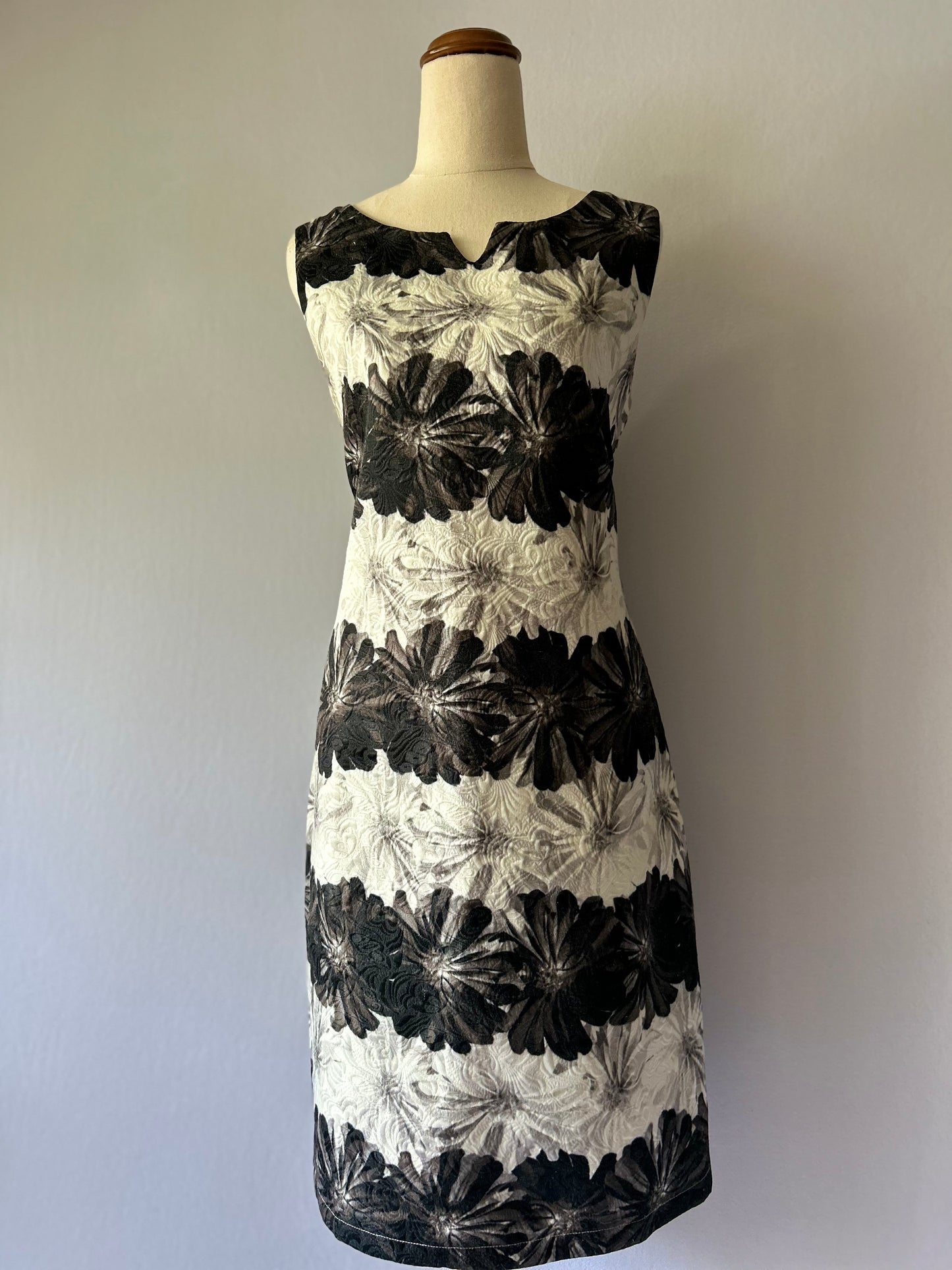 Smashed Lemon Sheath Dress - Size UK 14 / US 10 - Floral Texture