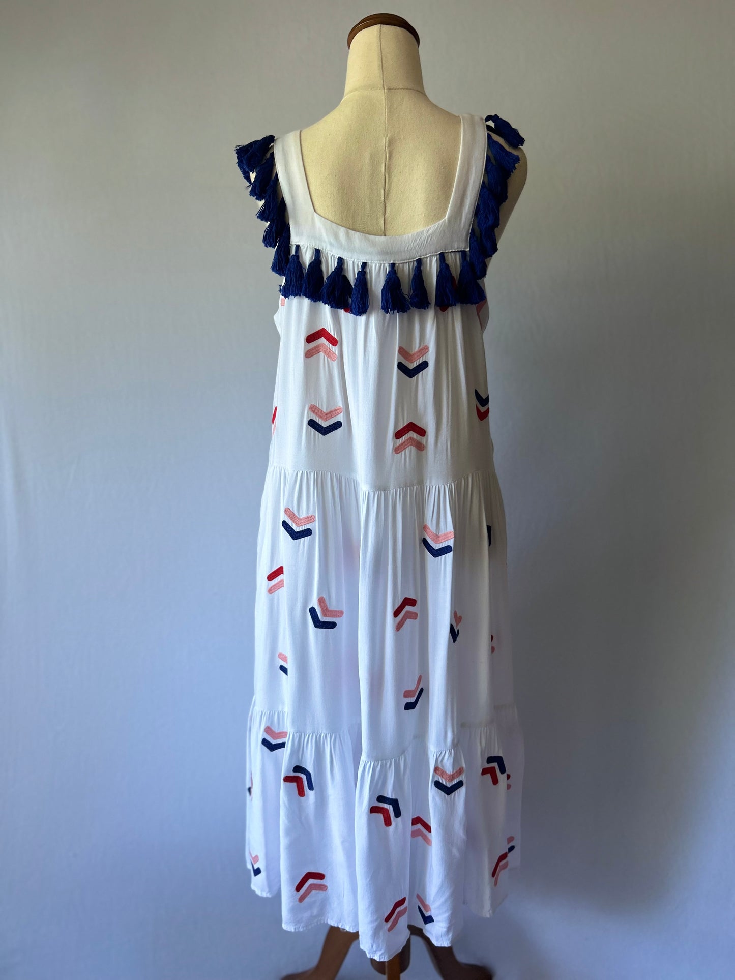 Embroidered Midi Dress – Size M