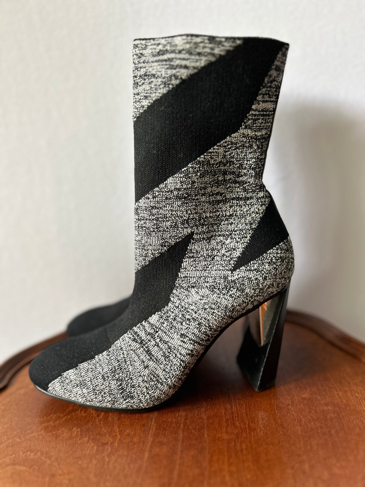 Graphic Monochrome Stretch-Knit Sock Boots – Size 36