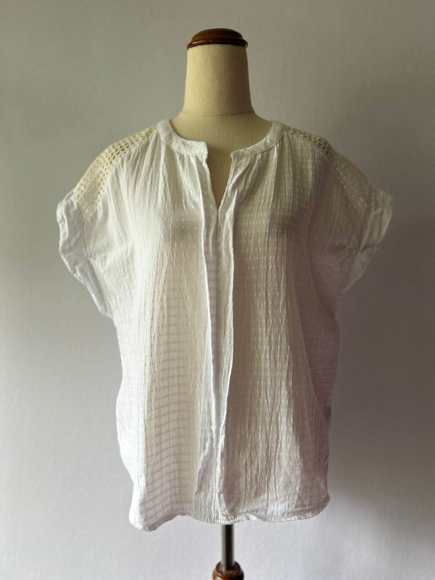 White Textured Boho Blouse with Lace Detail - Size M