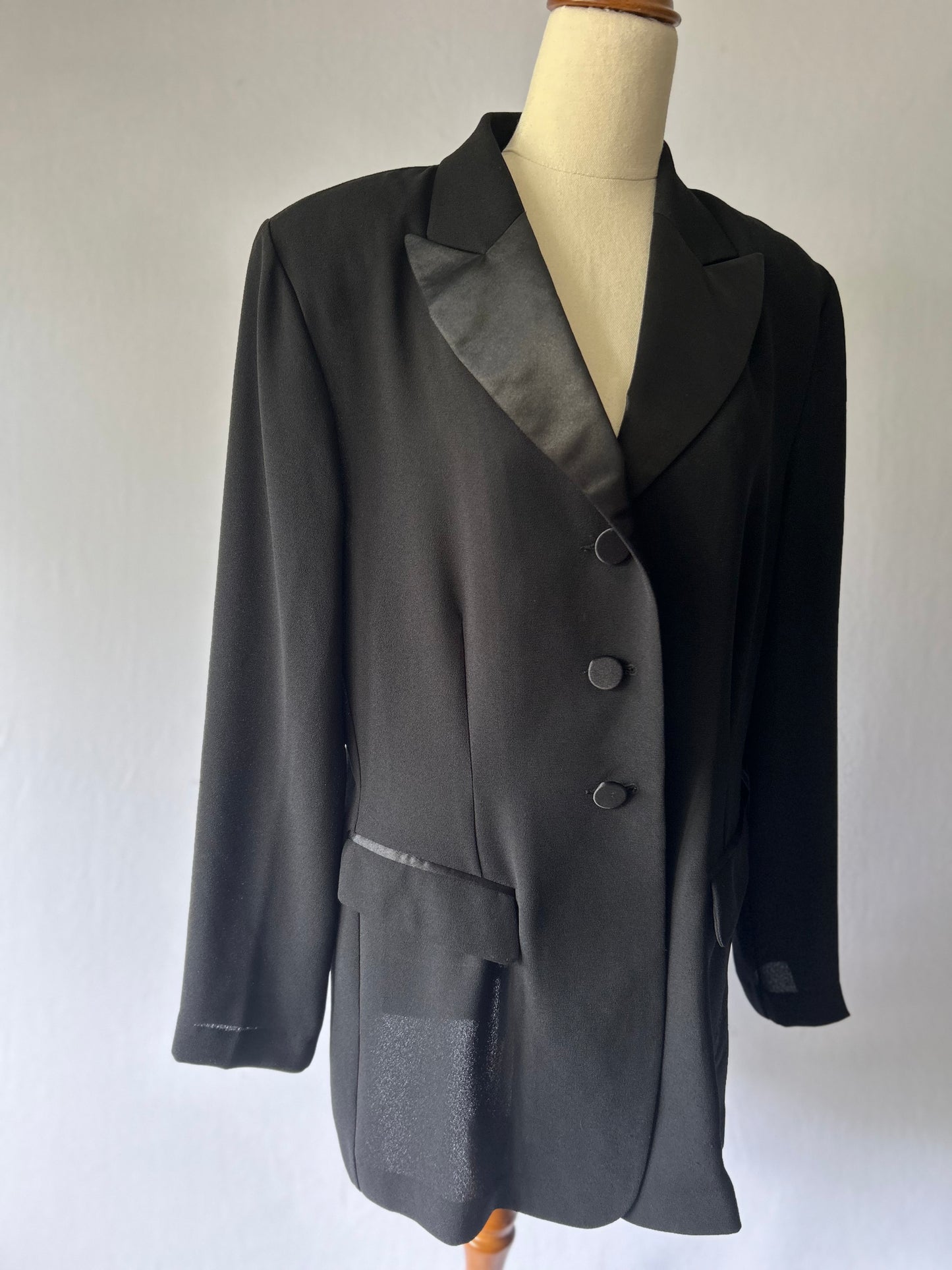 Staxs Black Crepe Blazer with Satin Lapel – Size 14