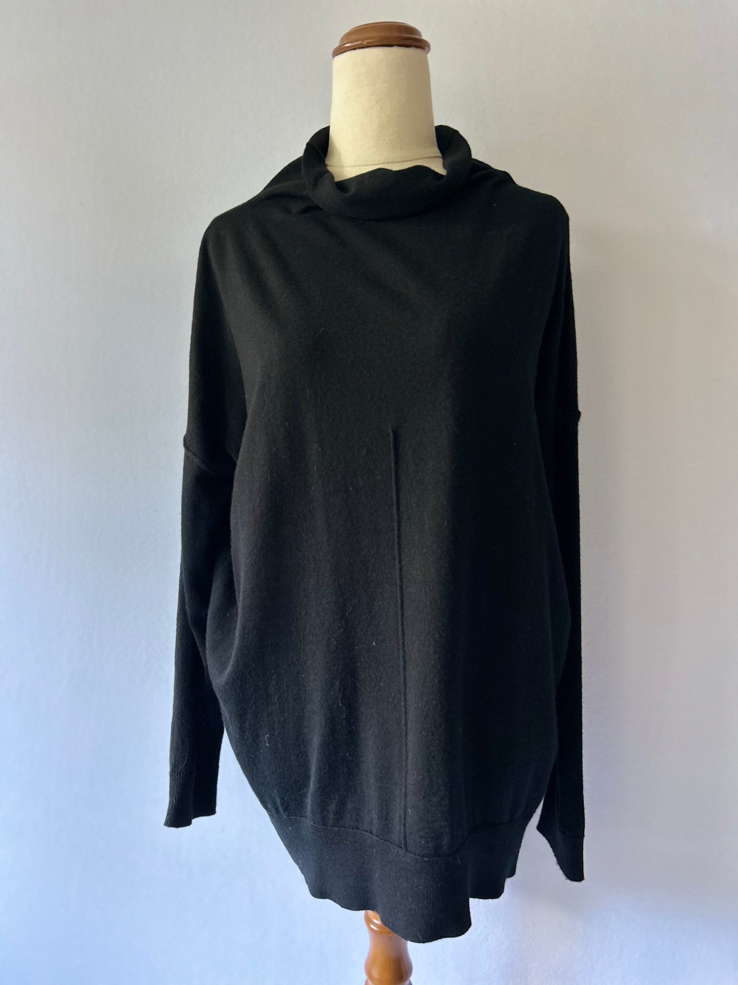 Sills Premium 100% Merino Wool Layered Knit – Size M