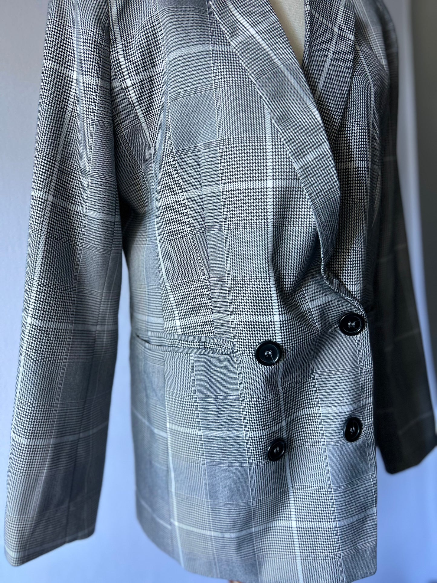 Tweed Blazer | Size 8 | Grey, White & Black Check | Polyester Viscose Blend