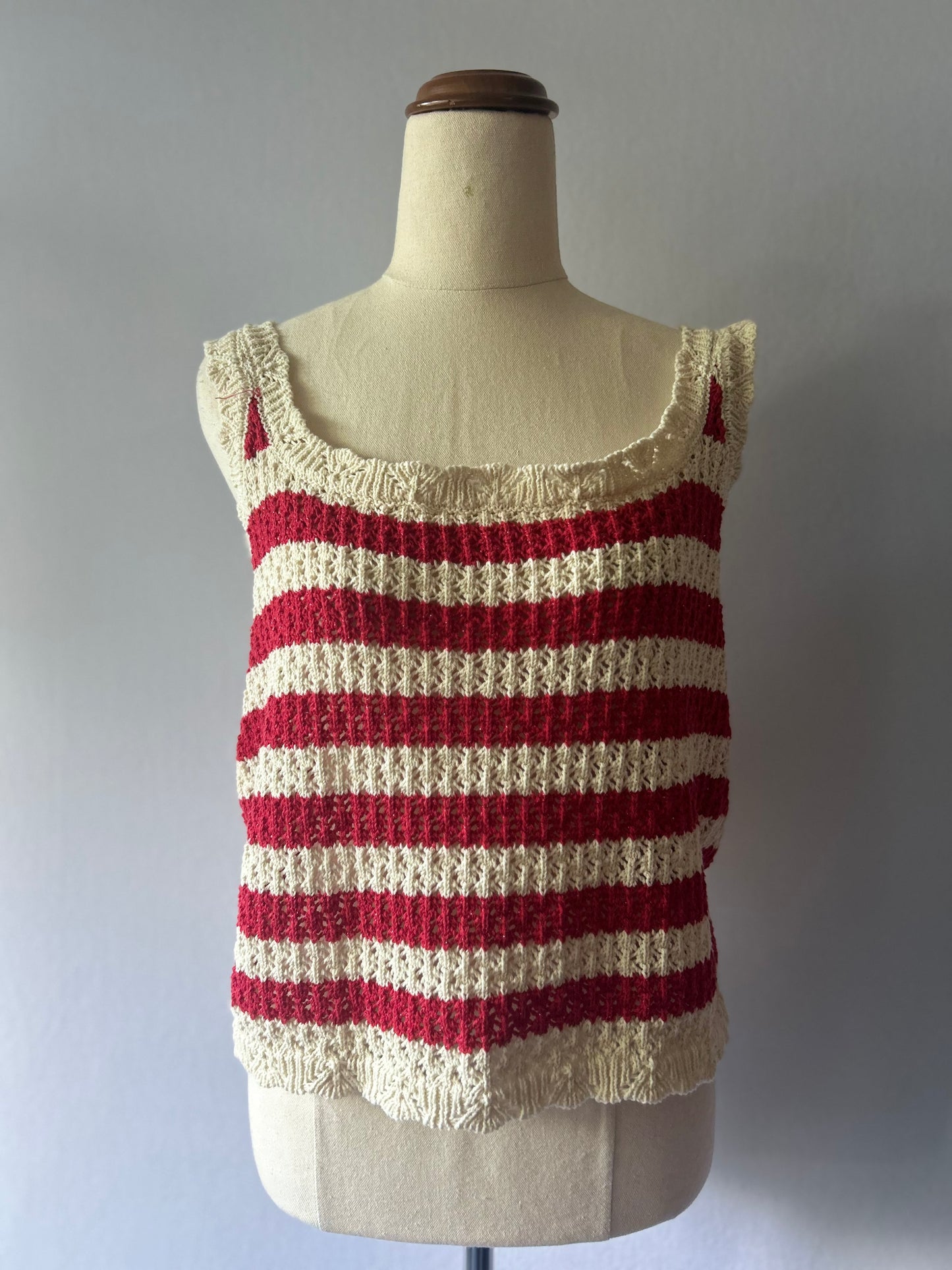 Red & Cream Striped Open-Knit Metallic Thread Tank Top - Size 14