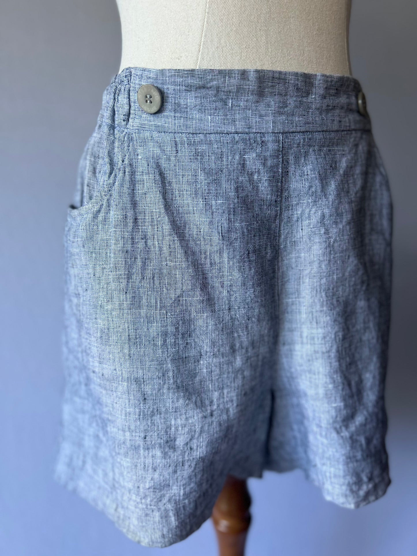 Grey Linen Shorts – Size M – Made in New Zealand