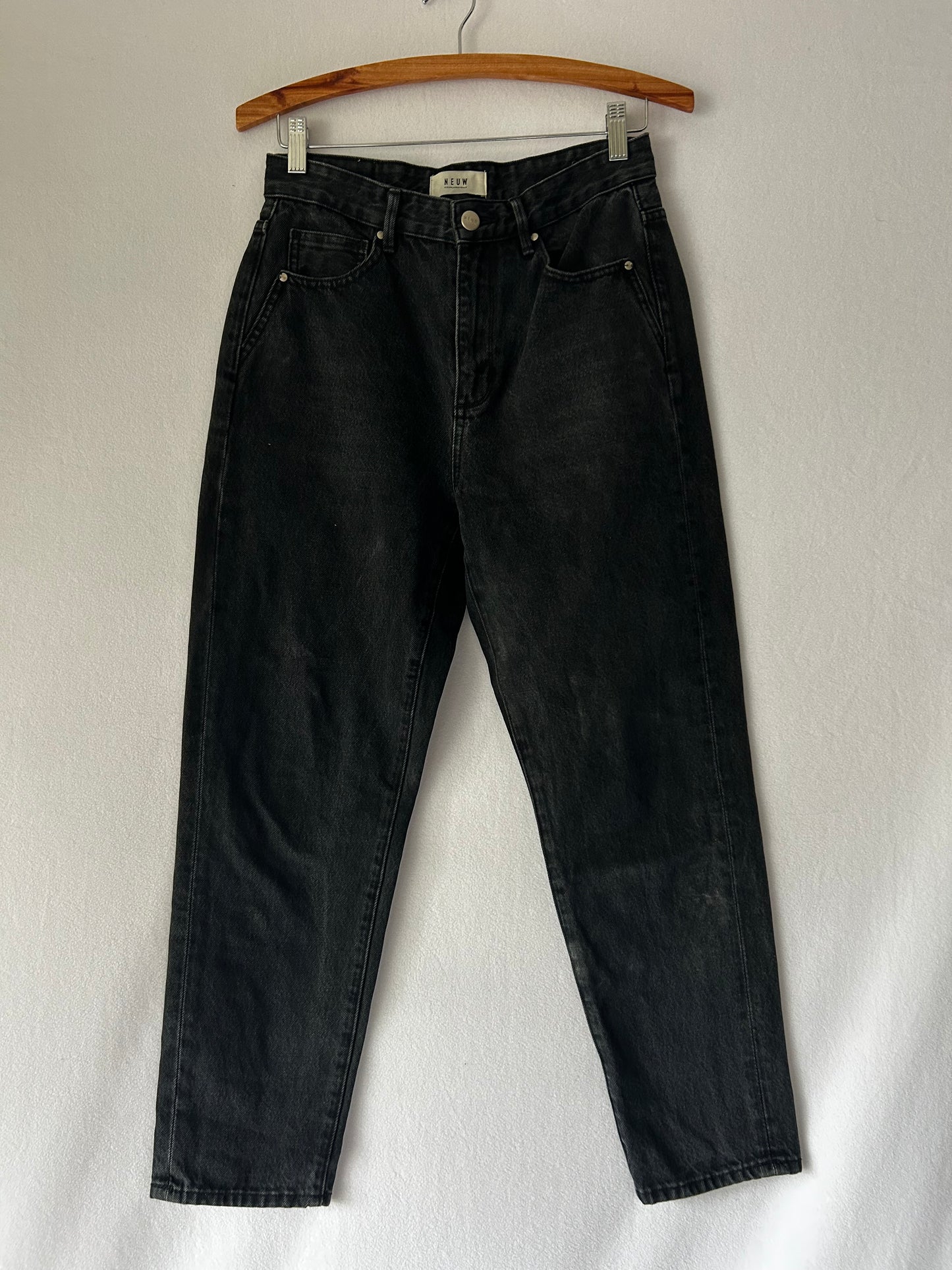 Neuw Black High-Waisted Jeans – Size 26