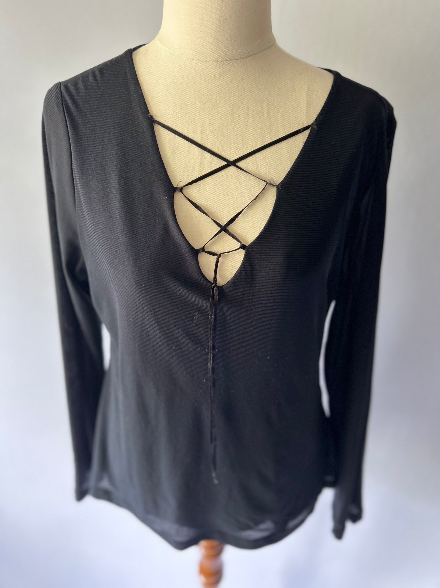 Staxs Black Lace-Up V-Neck Long Sleeve Top – Size 16