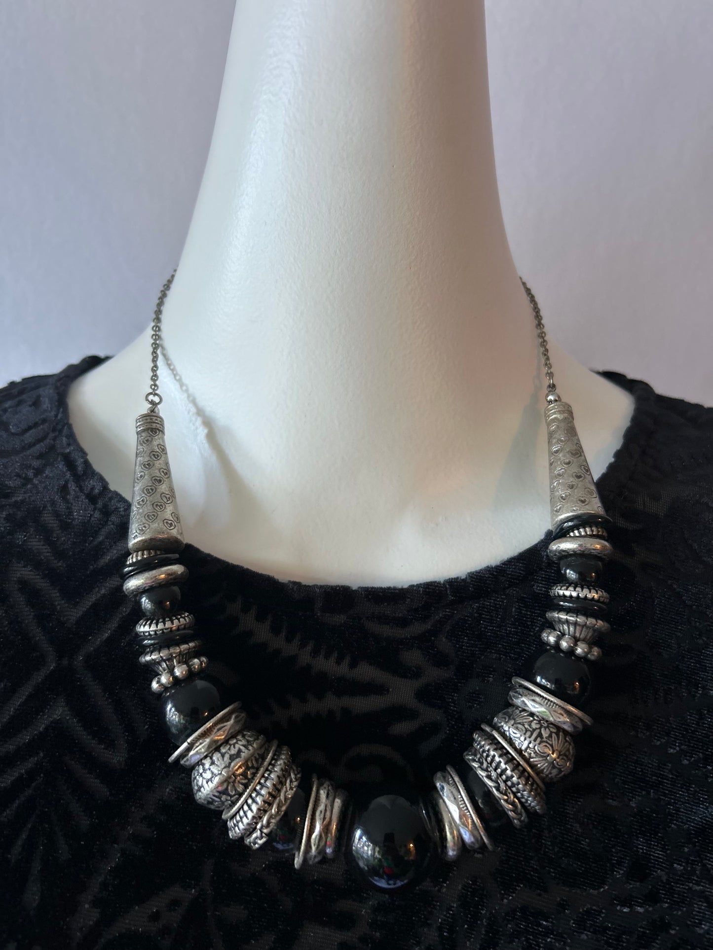 Vintage Bohemian Tribal Etched Silver & Black Bead Statement Necklace