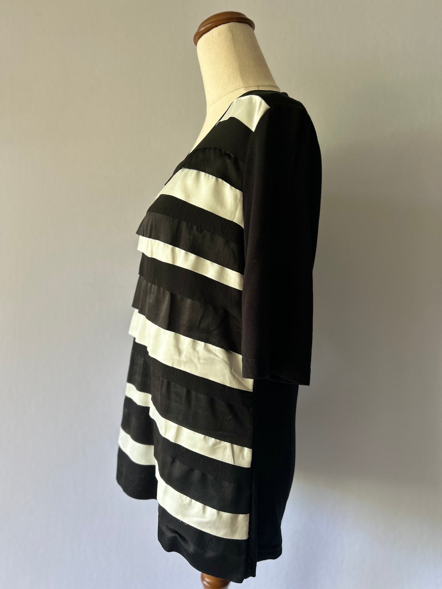 Gerry Weber Monochrome Tiered Ribbon Stripe Top - Size US 8