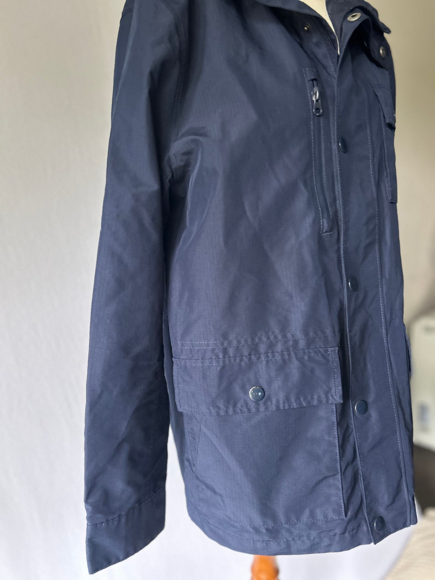 GAP Navy Windbreaker Jacket – Size 8