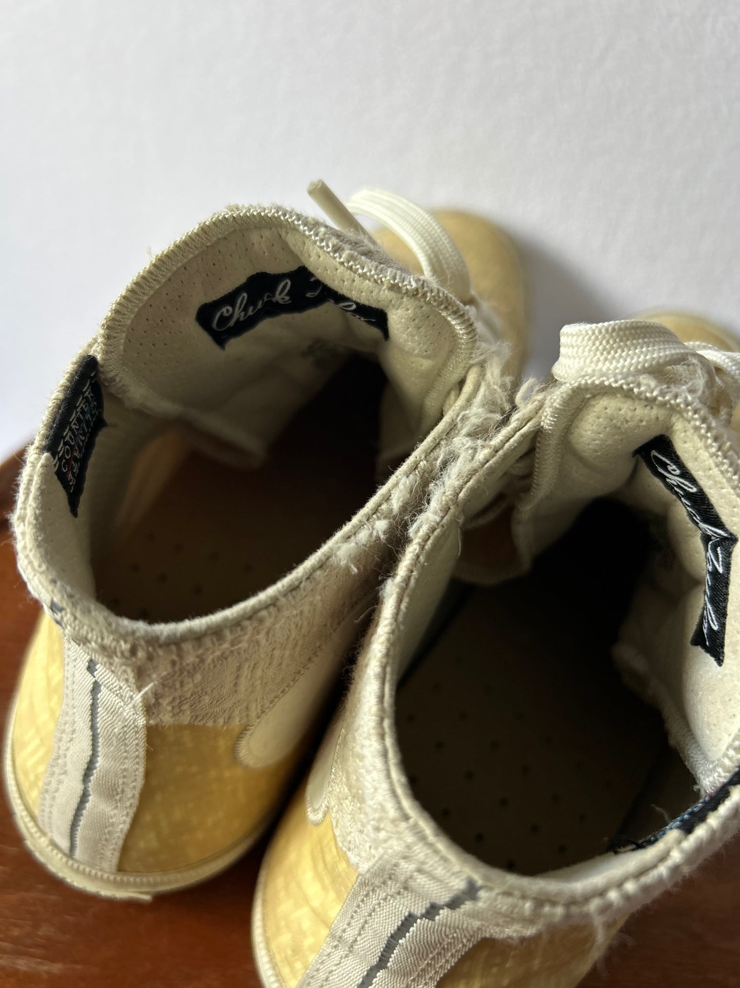 Converse Chuck Taylor All Star High Top Sneakers - Water-Repellent Textured Yellow - Size US Men's 8 / Women's 10