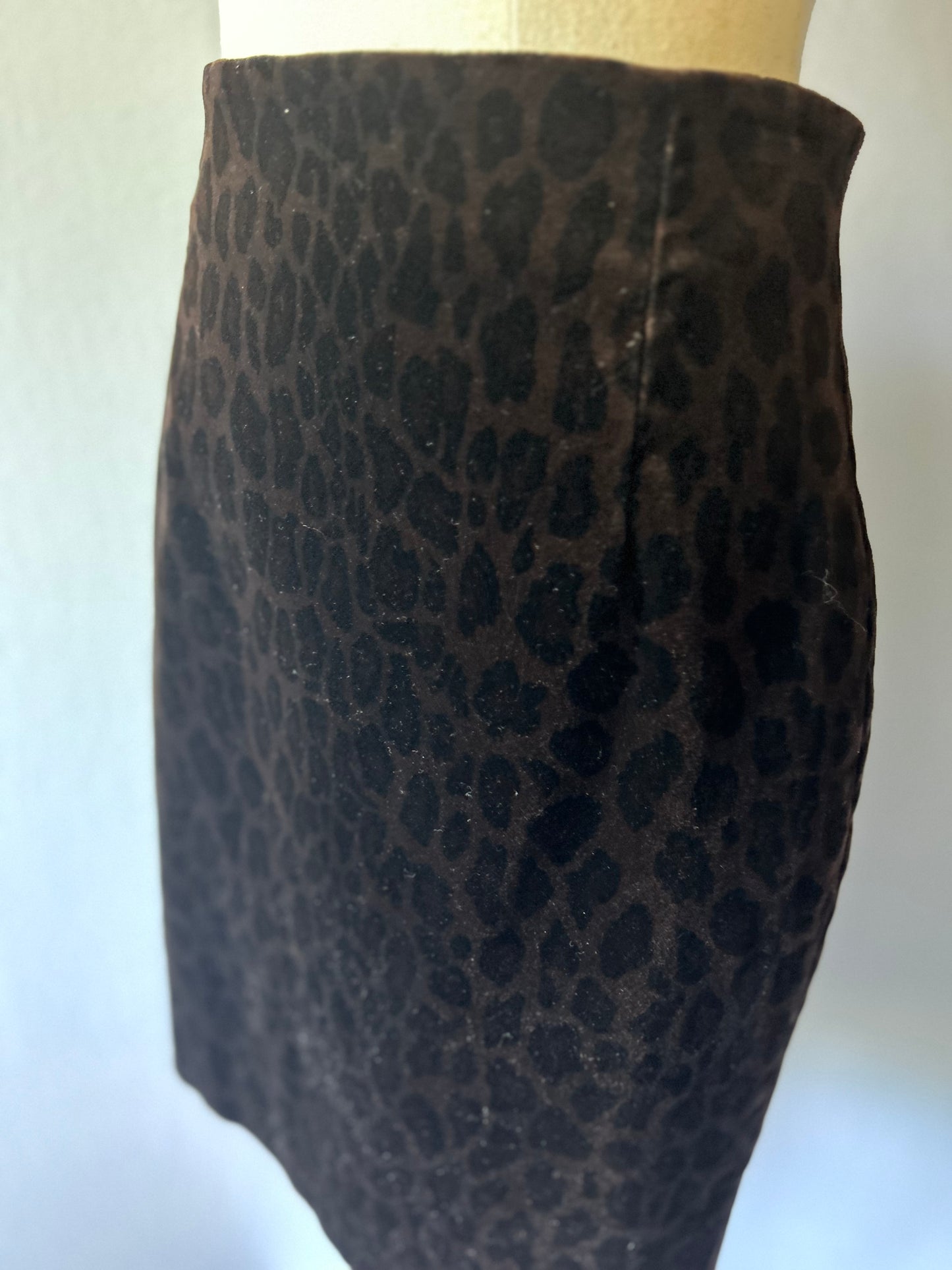 English Designer Leopard Print Pencil Skirt - Size 12