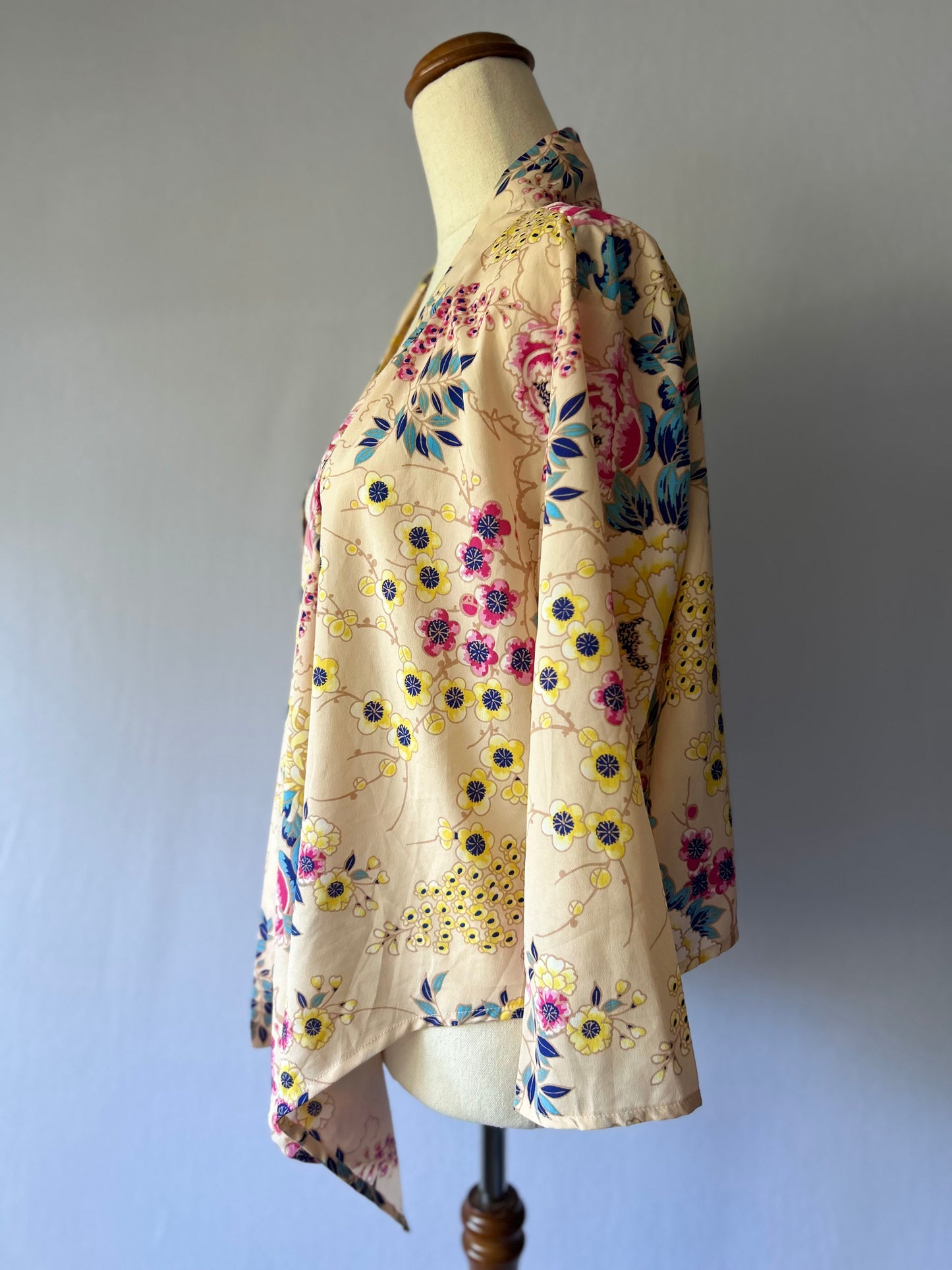 Floral pink shirt – Size S