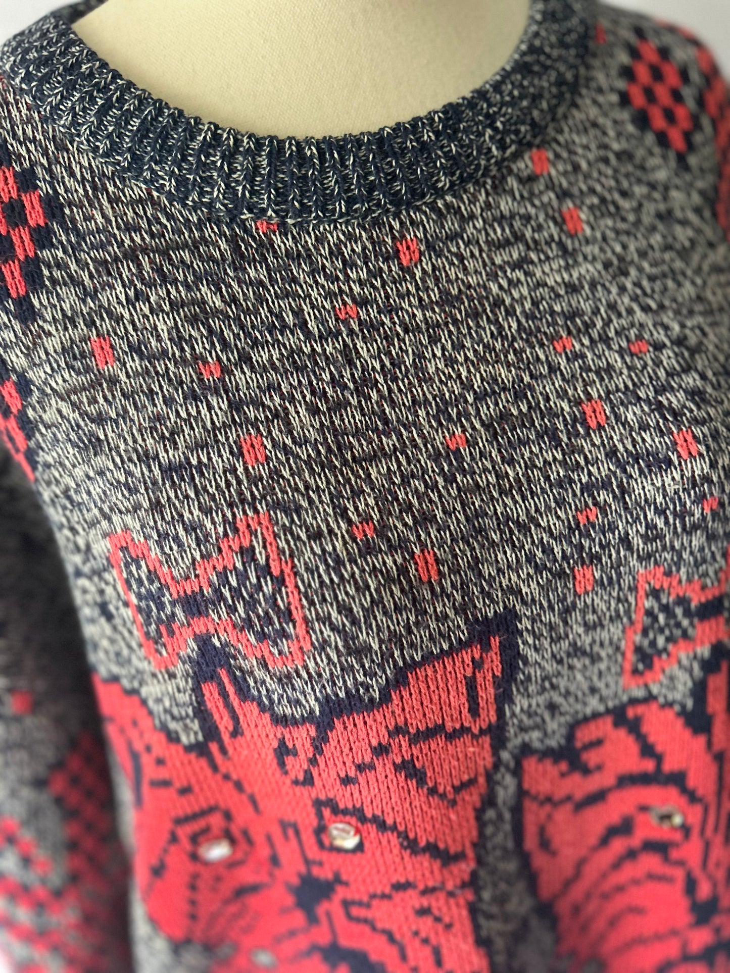 Vintage Knit Sweater – Size L