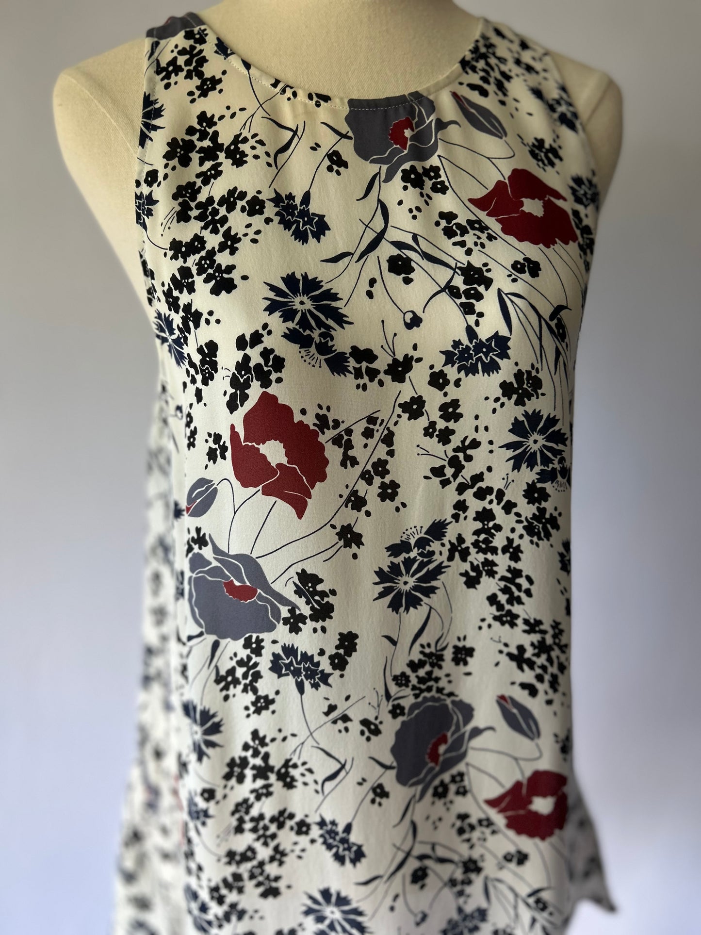 Theory Floral Silk Sleeveless Top – Size M