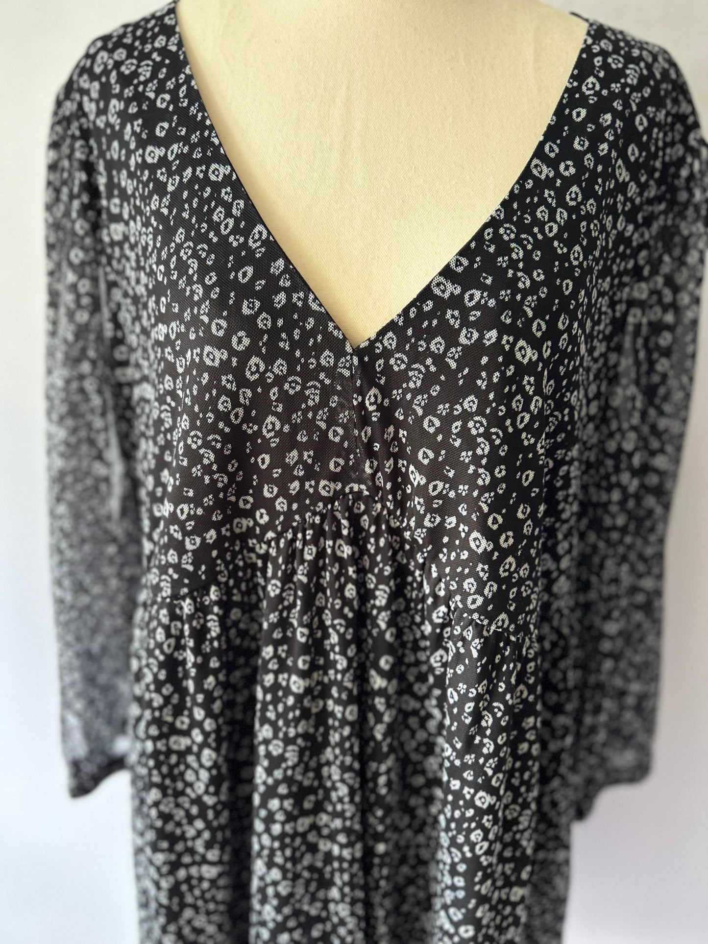 Monochrome Animal Print Tiered Smock Dress – Size 16