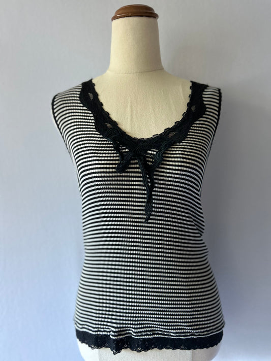 Alannah Hill "Little Lady" Lace Trim top - Size 12