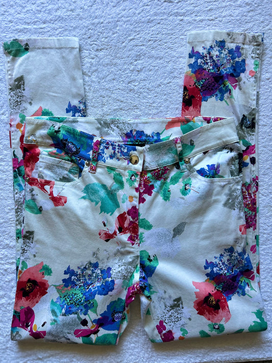 Moochi Floral White Pants – Size 8
