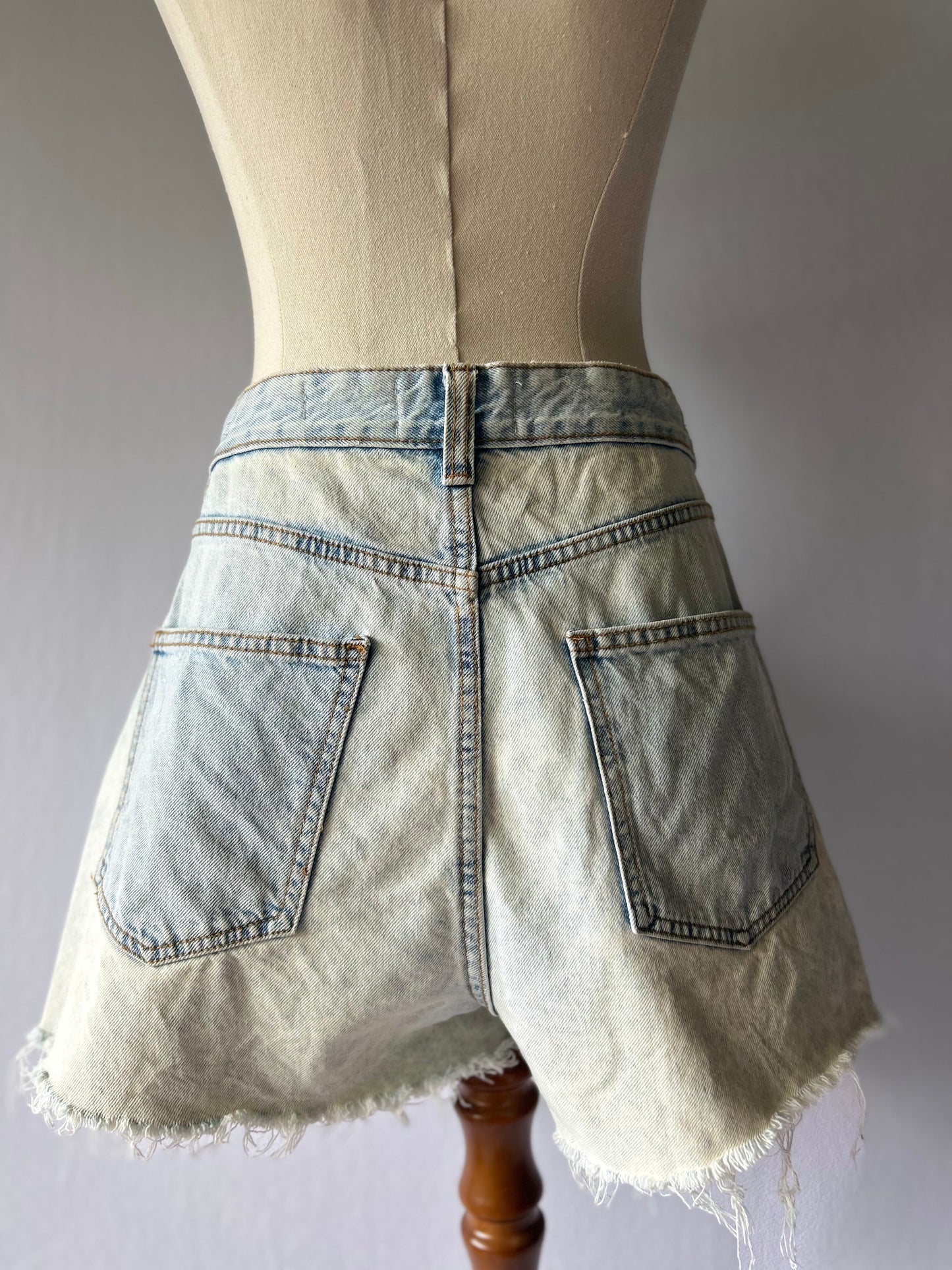 High Rise Mom Shorts Size 14 – Classic Blue Denim