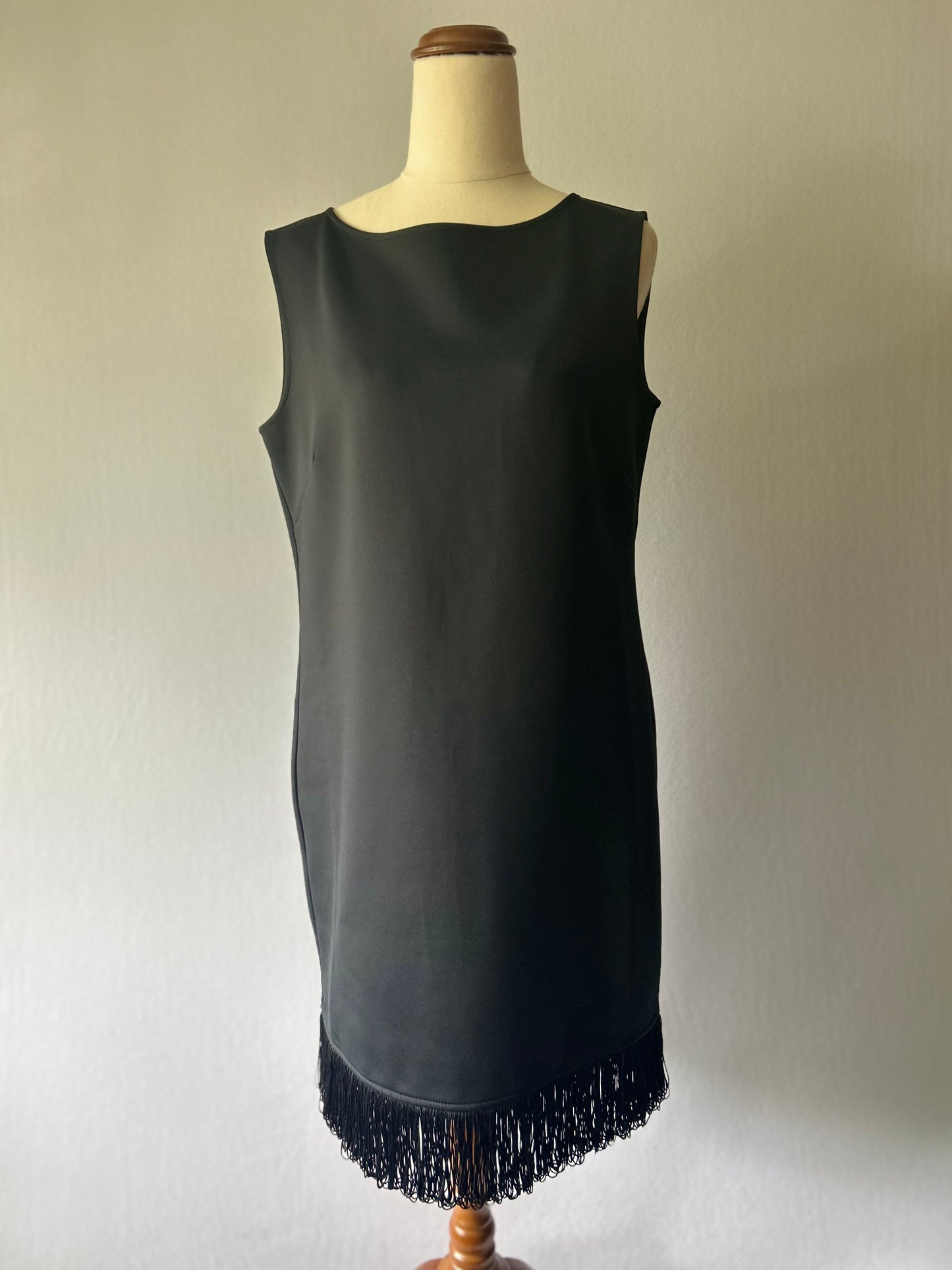 Max & Co. Sleeveless Fringe-Hem Little Black Dress – Size 8