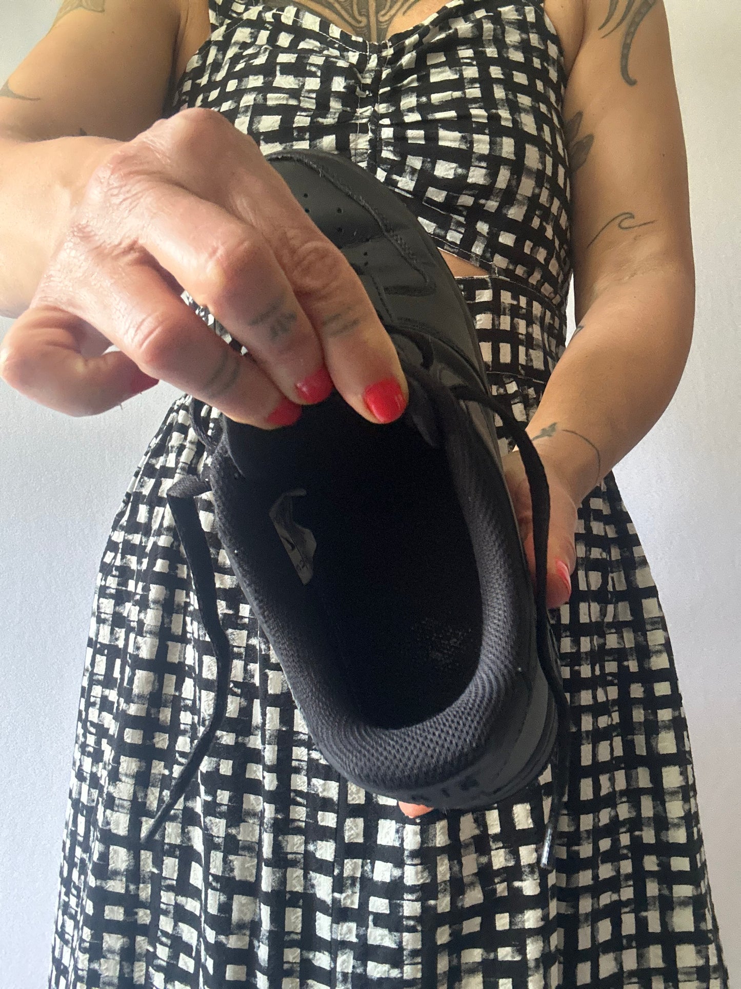 Nike Air Force 1 Black – US 8.5 / UK 7.5 / EUR 42