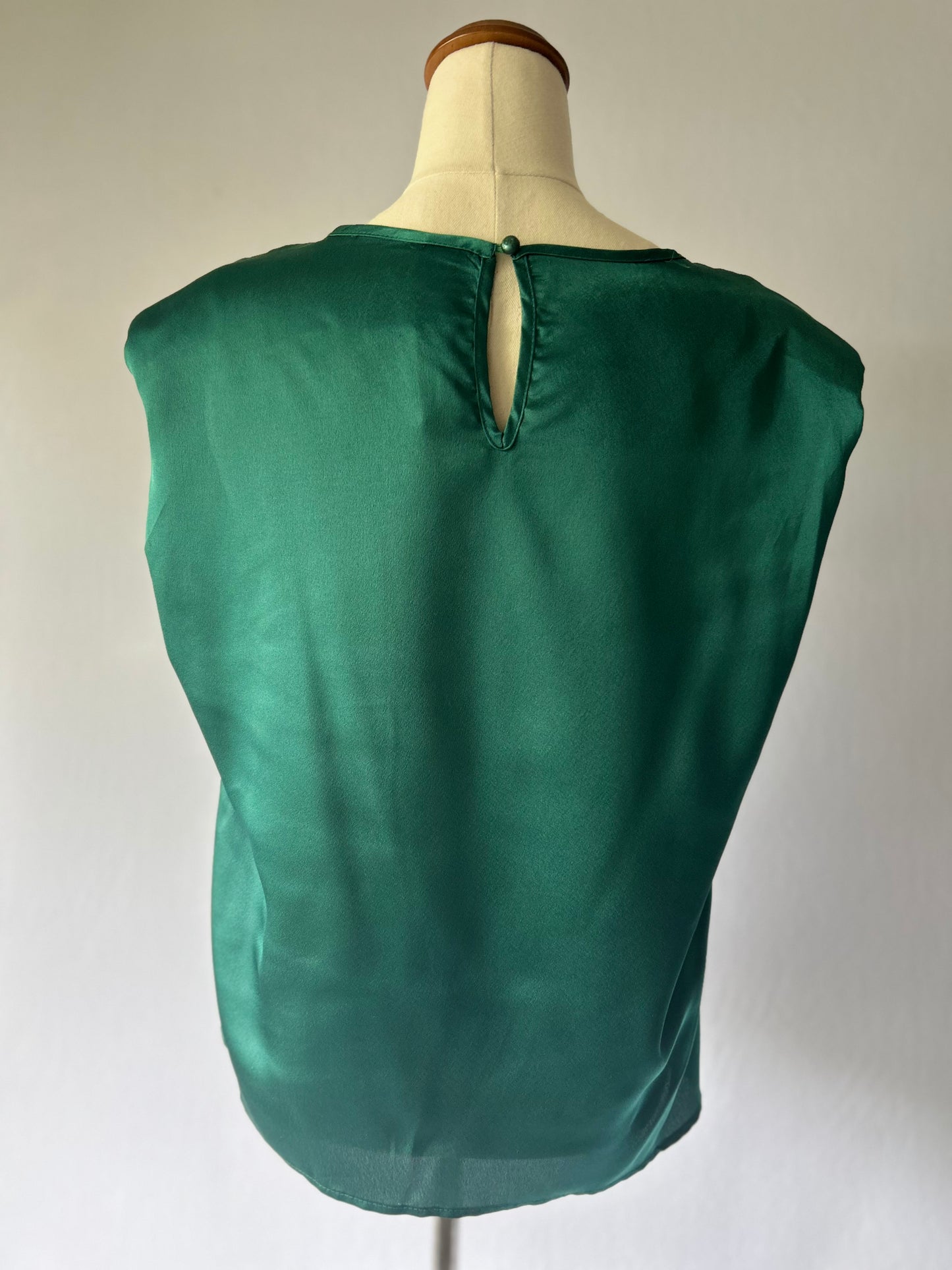 Sleeveless Green Top – Size XS