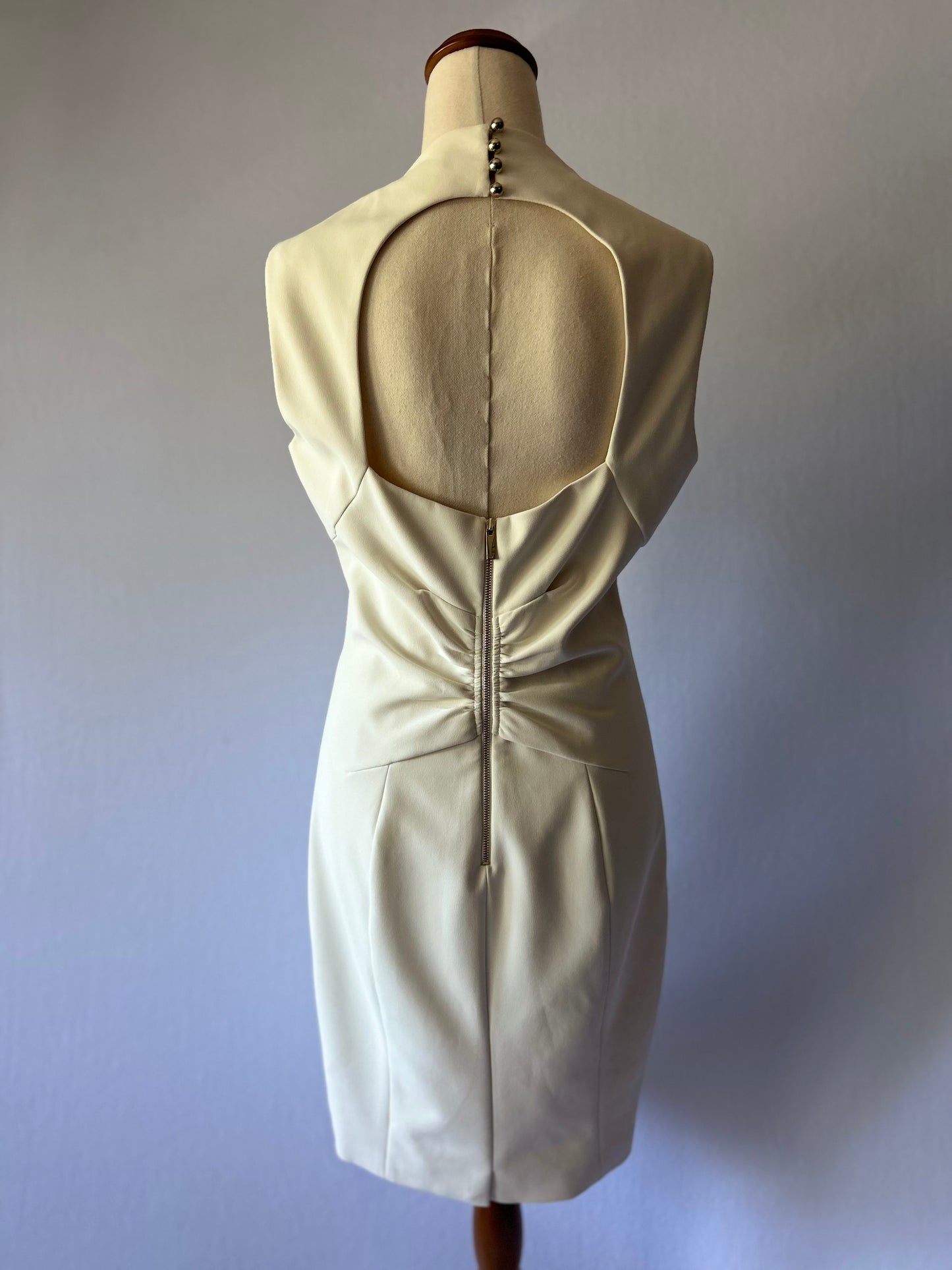 Elegant Karen Millen Ruched Sheath Dress (UK 12 / US 8 / EUR 40)