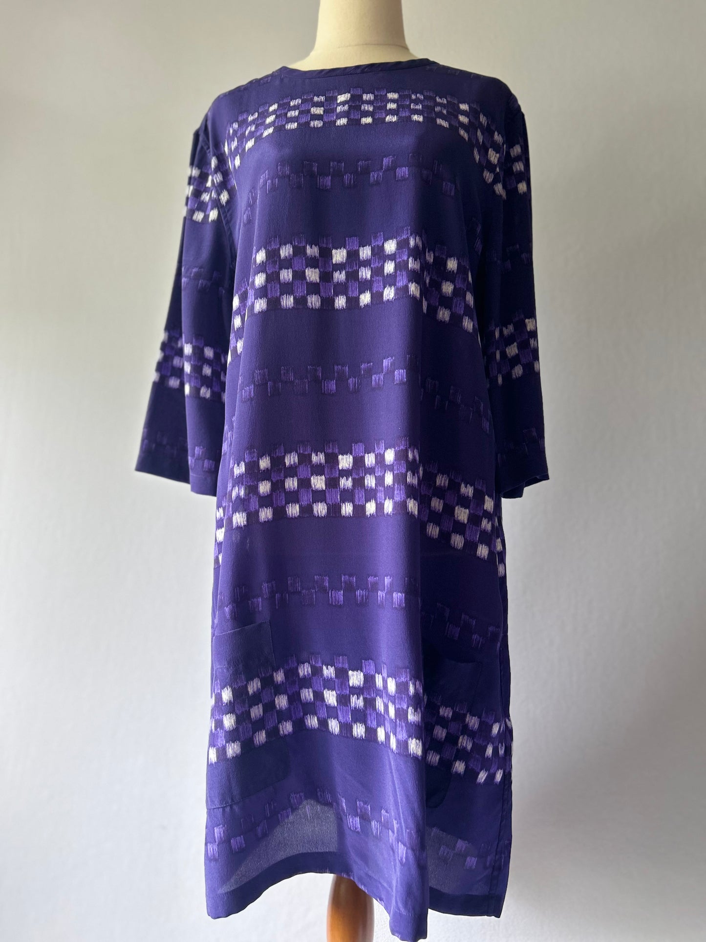 Equipment Signature 100% Silk Shift Dress – Size M