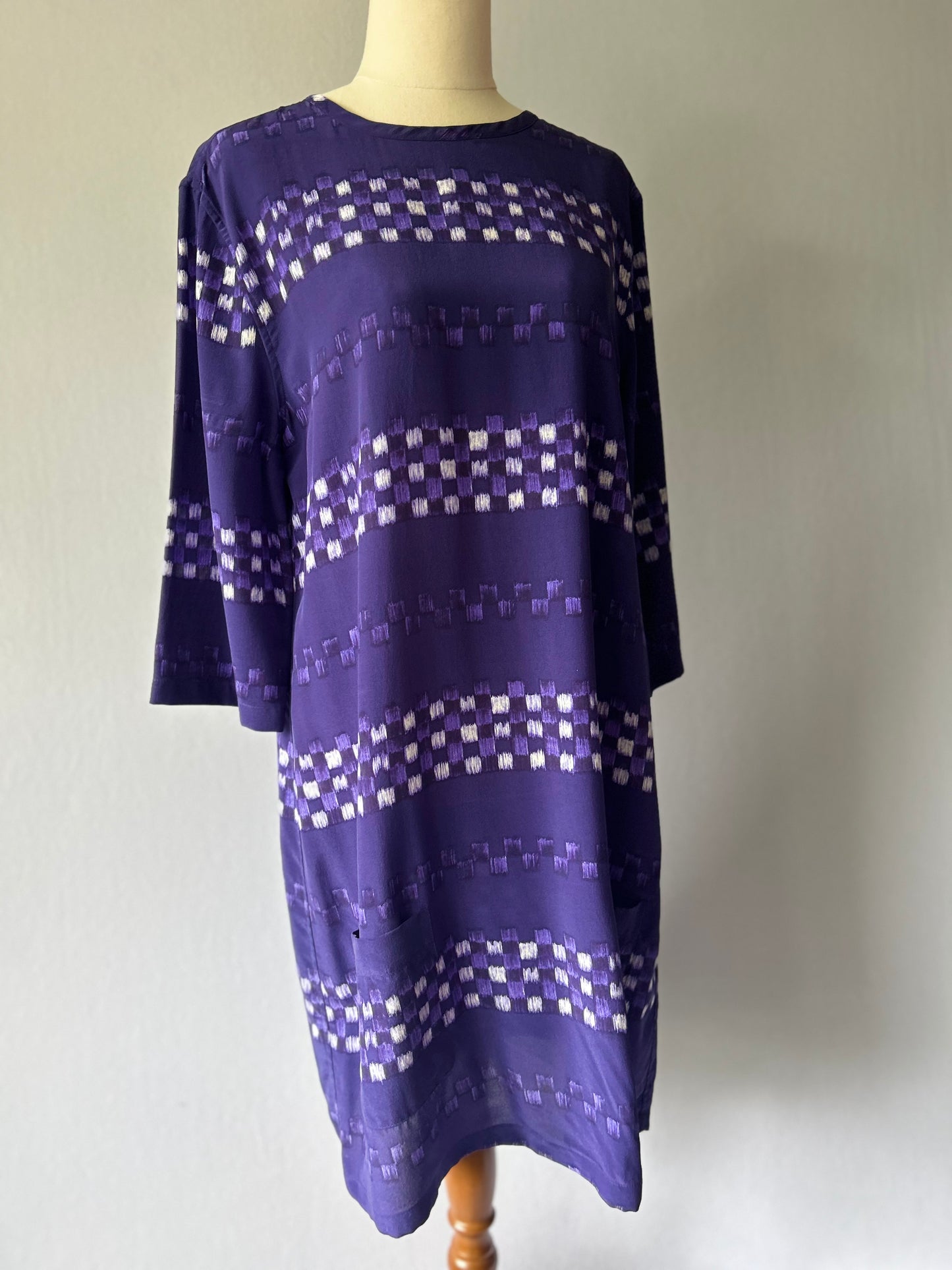 Equipment Signature 100% Silk Shift Dress – Size M