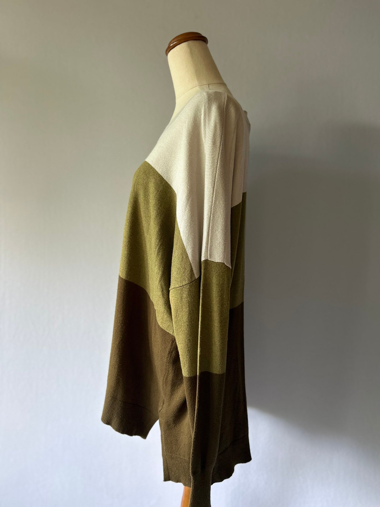 Earthy Color-Block Knit Sweater - Size L