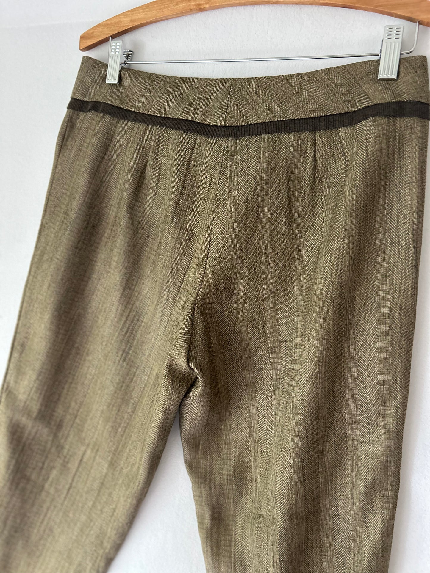 Mara Mac Tailored Tonal Contrast Trousers – Size 40
