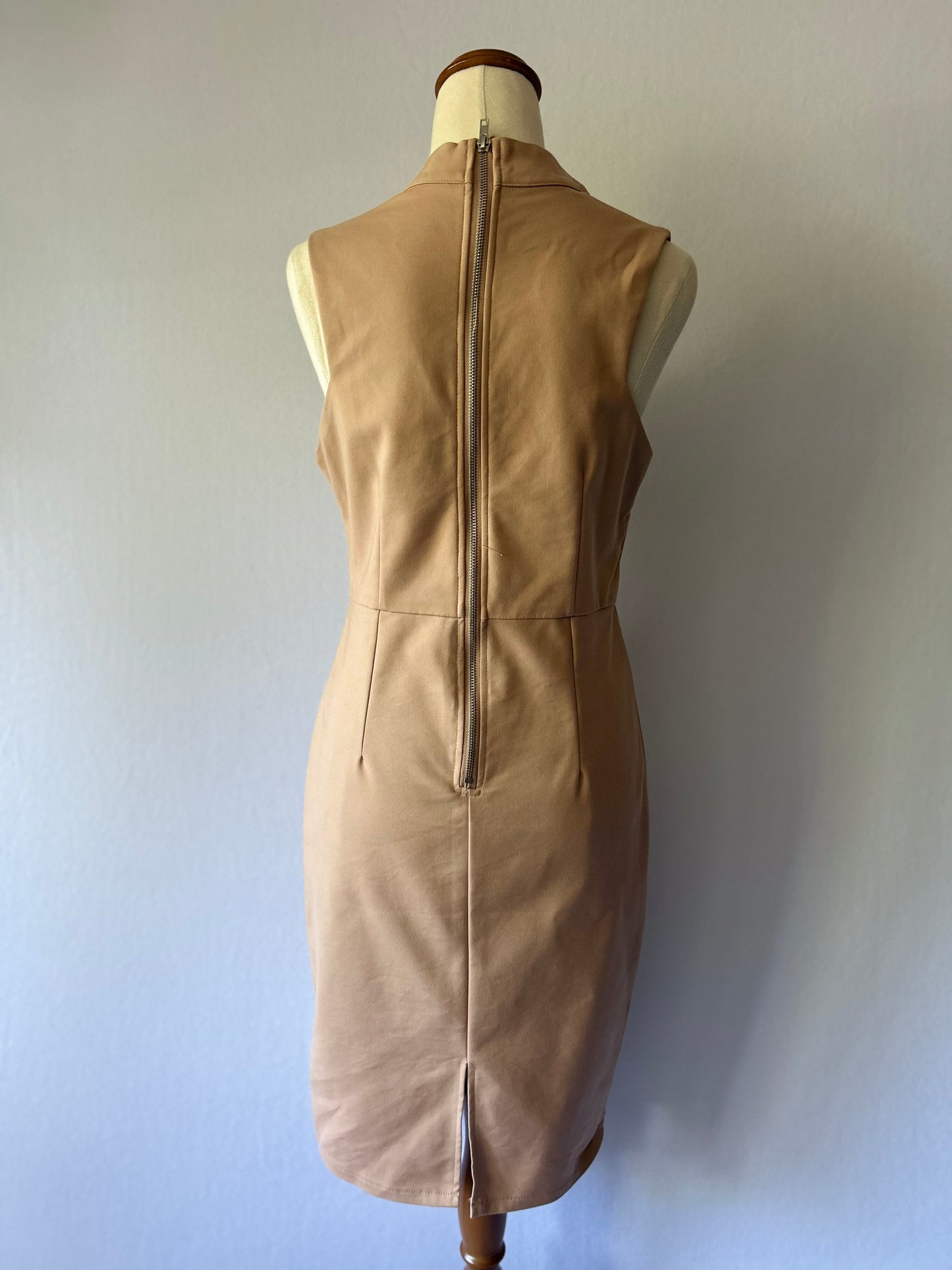 Sass Camel V-Neck Sheath Dress with Choker Detail - Size 10
