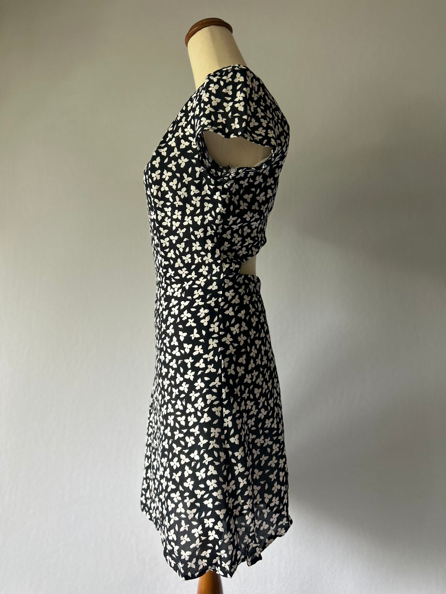 KOOKAÏ Floral Print Mini Dress - Open Back Detail