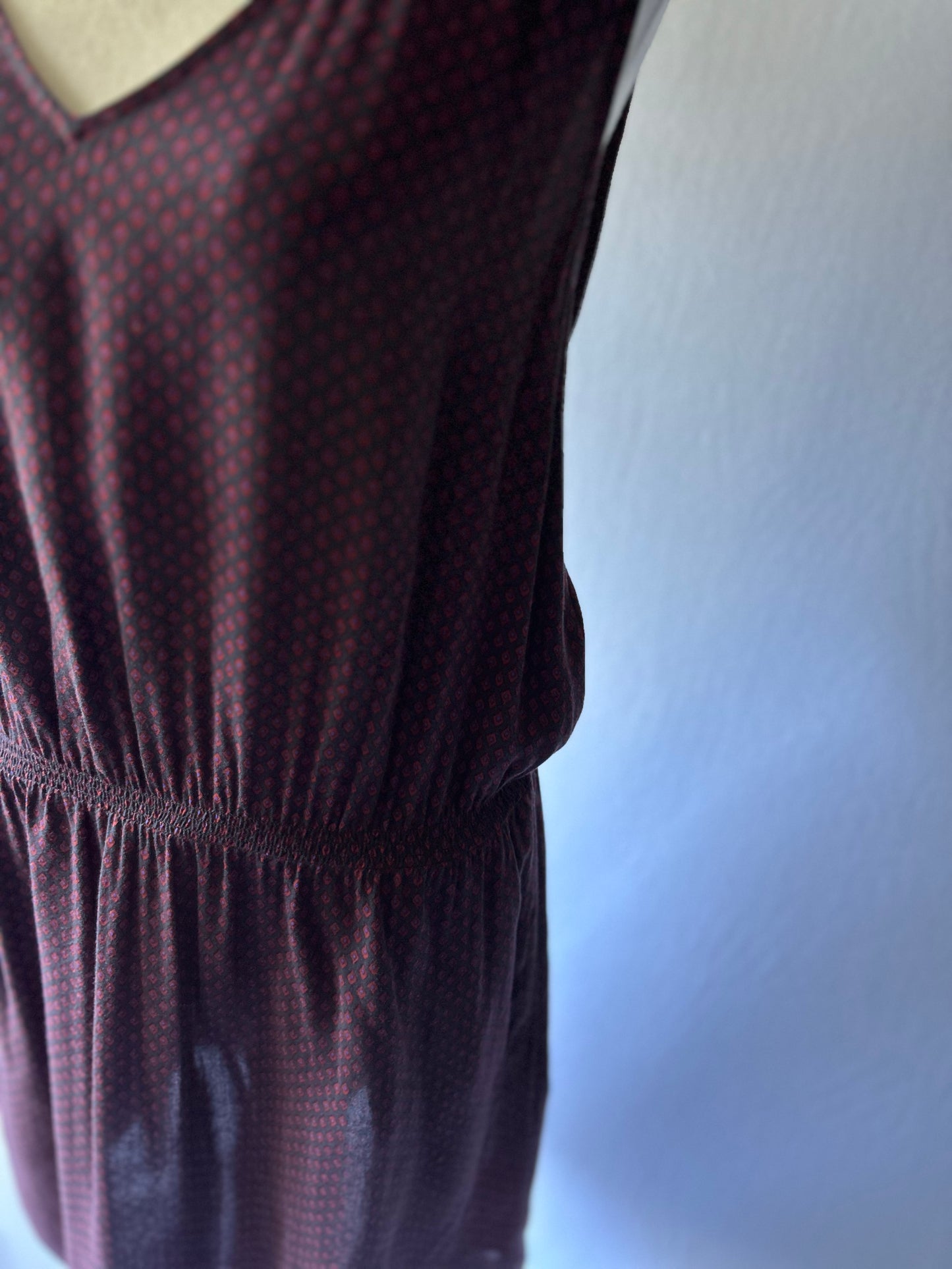Sleeveless Viscose Dress – Burgundy Print – Size 40