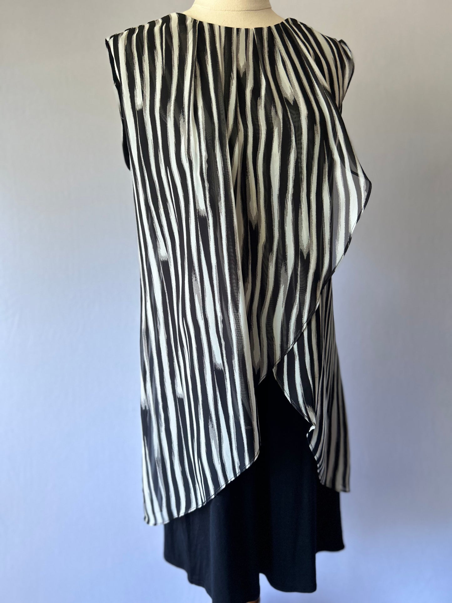 Black & White Abstract Layered Dress – Size 12