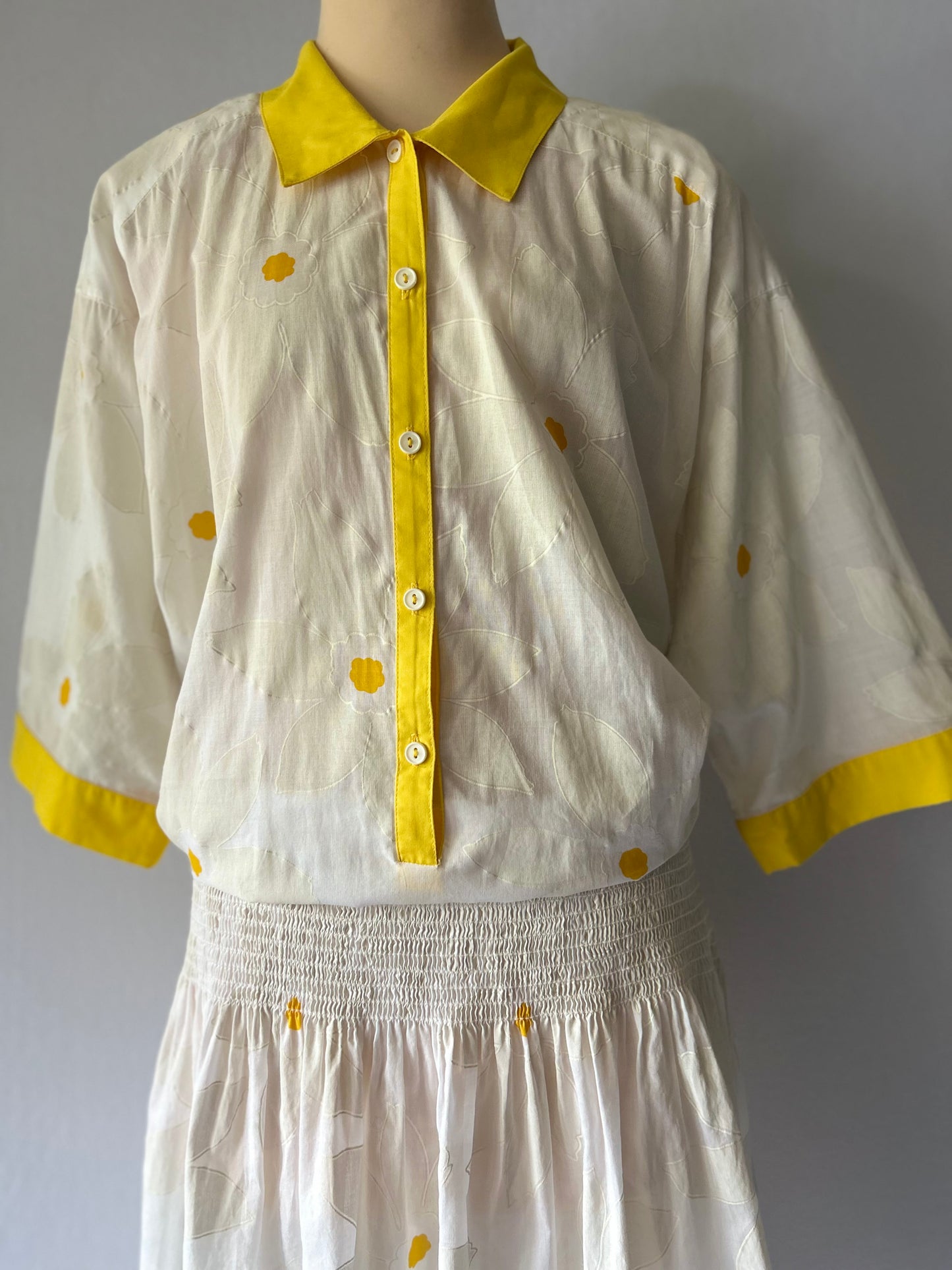 Vintage Cinnamon Dress - Made NZ - Cotton Daisy Print, size 14