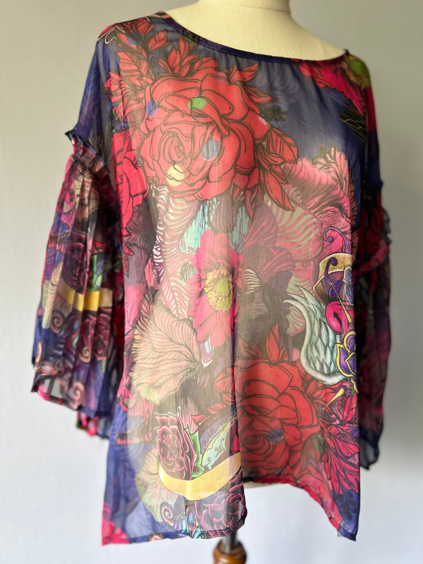 Floral Blouse – Size Small