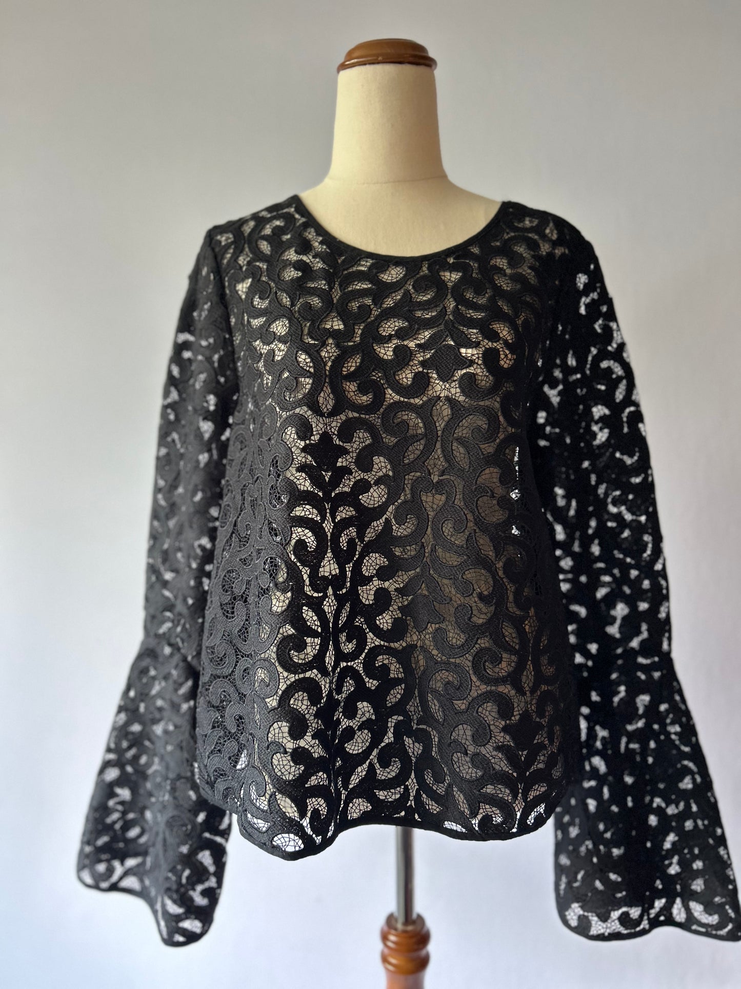 Country Road Guipure Lace Bell-Sleeve Blouse - Black - Size 12