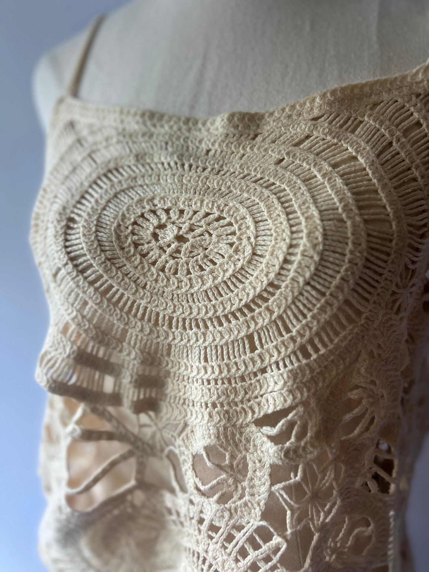 Ara Ecru Crochet Mandala Camisole Top - Size M