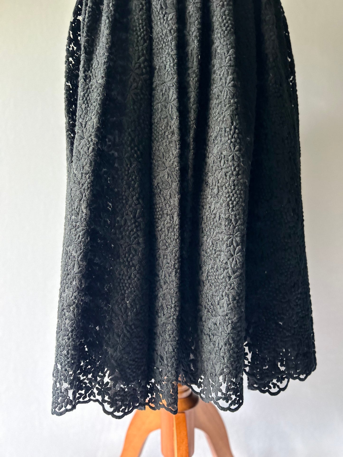 Kate Sylvester Intricate Floral Guipure Lace Midi Dress - Black - Size M